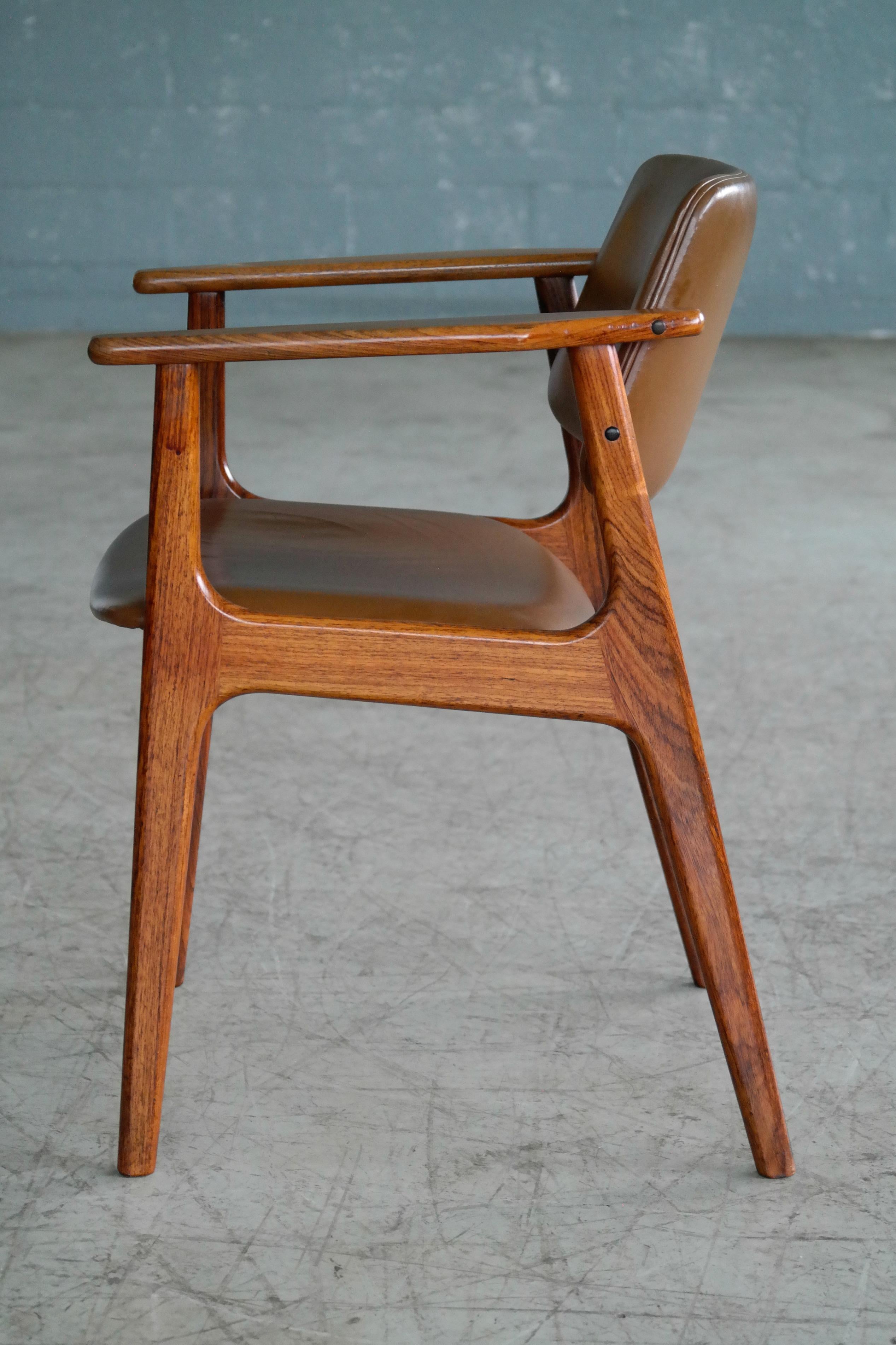 Danish 1960s Desk or Side Chair in Leather and Rosewood by Erik Buch In Good Condition In Bridgeport, CT