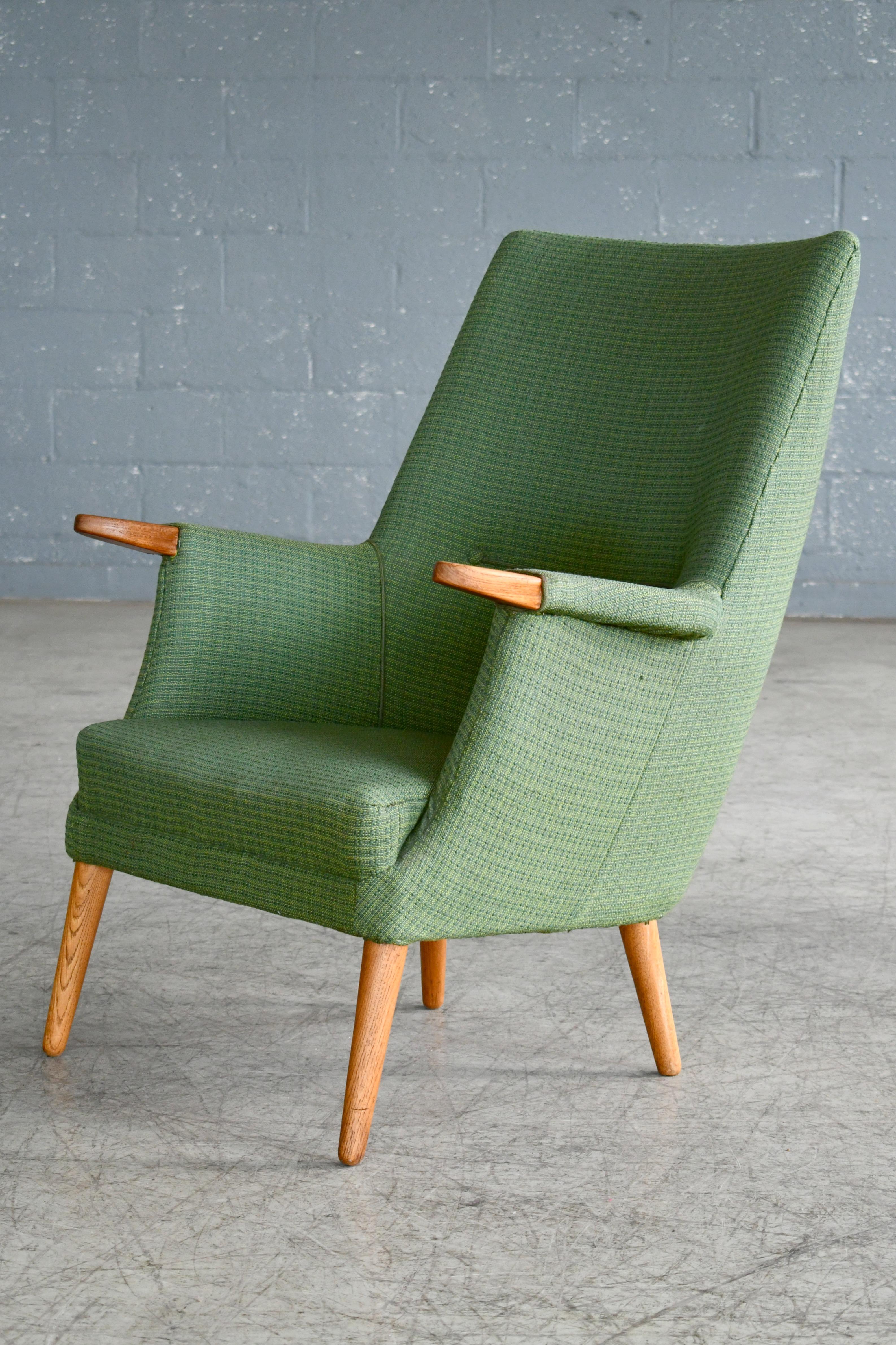 Danish 1960s Hans Wegner Mama Bear Style Lounge Chairs by Poul Jessen 1