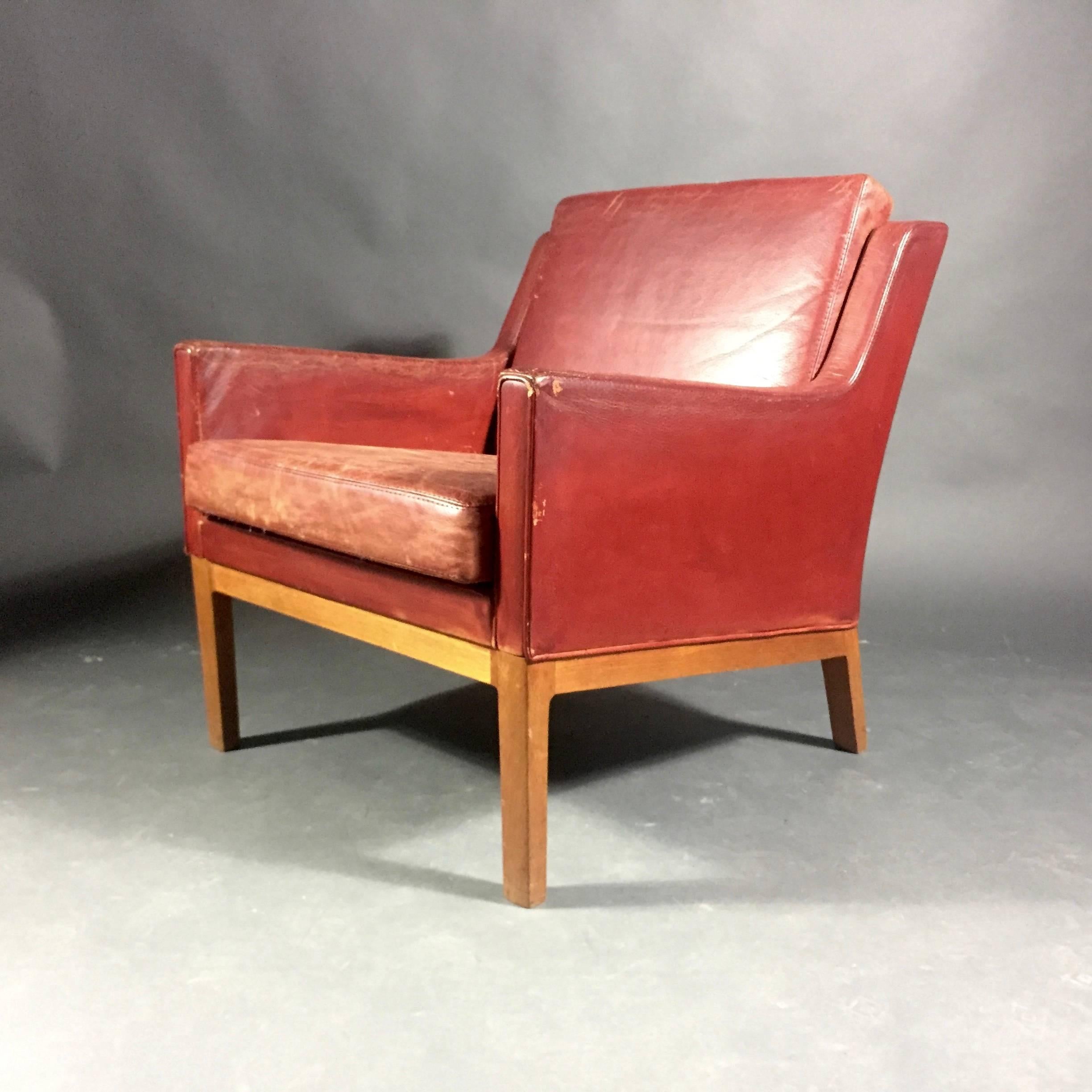 Danish 1960s Pair of Red Leather Lounge Chairs 2