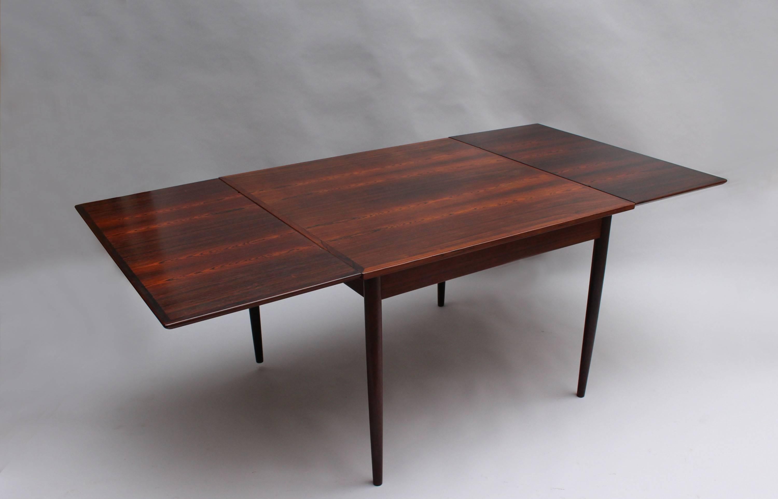 Fine Danish 1960's Rosewood Extendable Table by Svend Erik Jensens Møbelfabrik In Good Condition For Sale In Long Island City, NY