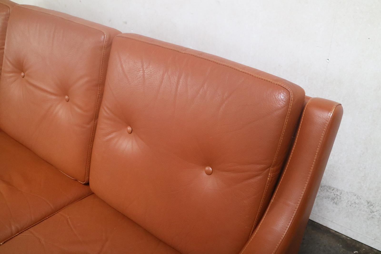 Mid-Century Modern Danish 1970s Tan Leather 3-Seat Sofa in the Style of Børge Mogensen For Sale