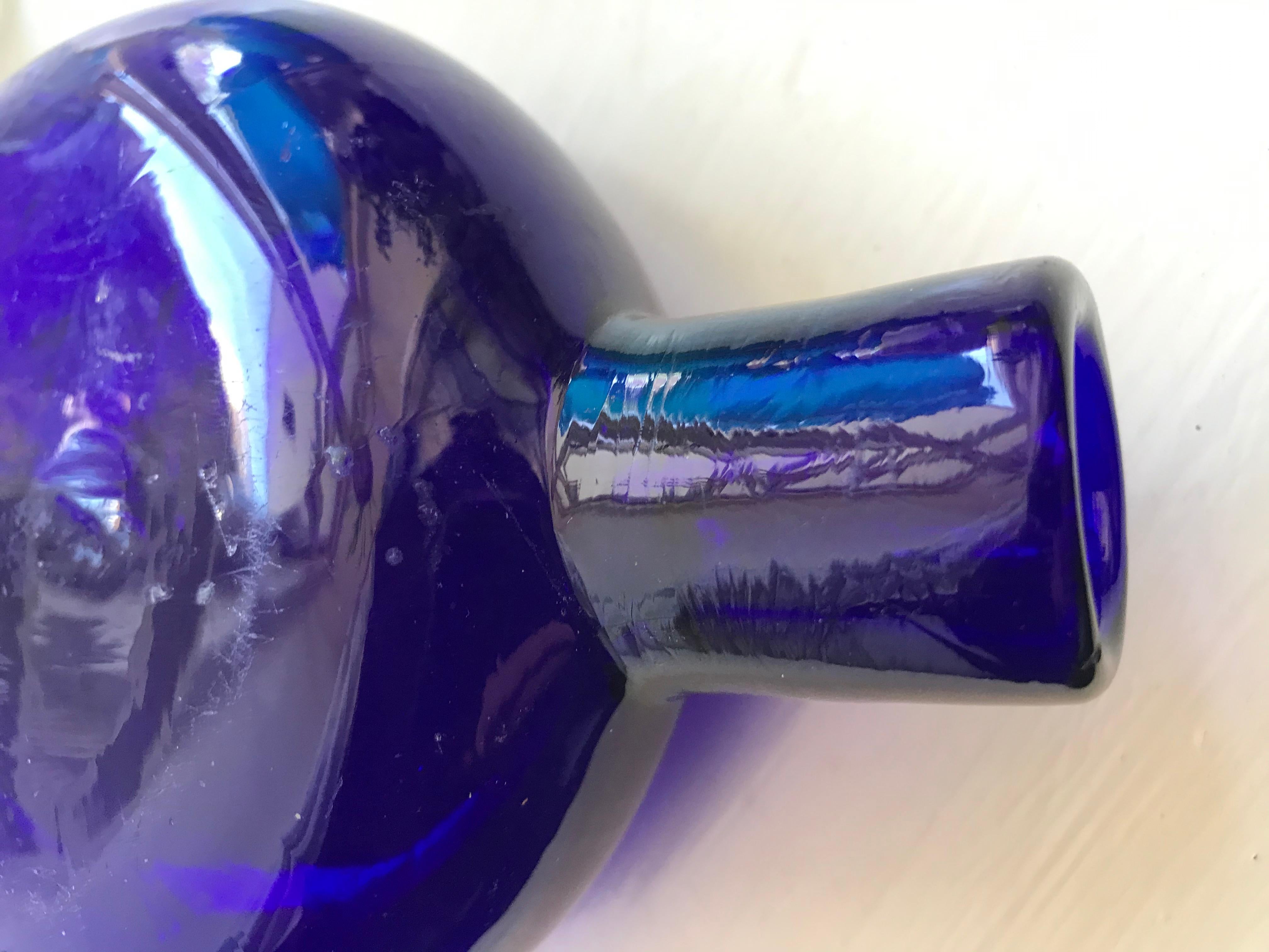 Danish 19th Century Cobalt Blue Glass Hip Flask By Holmegaard For Sale 4