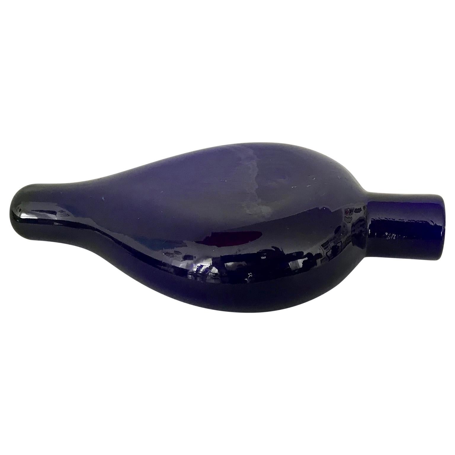 Danois Flacon de poche danois du 19ème siècle en verre bleu cobalt par Holmegaard en vente