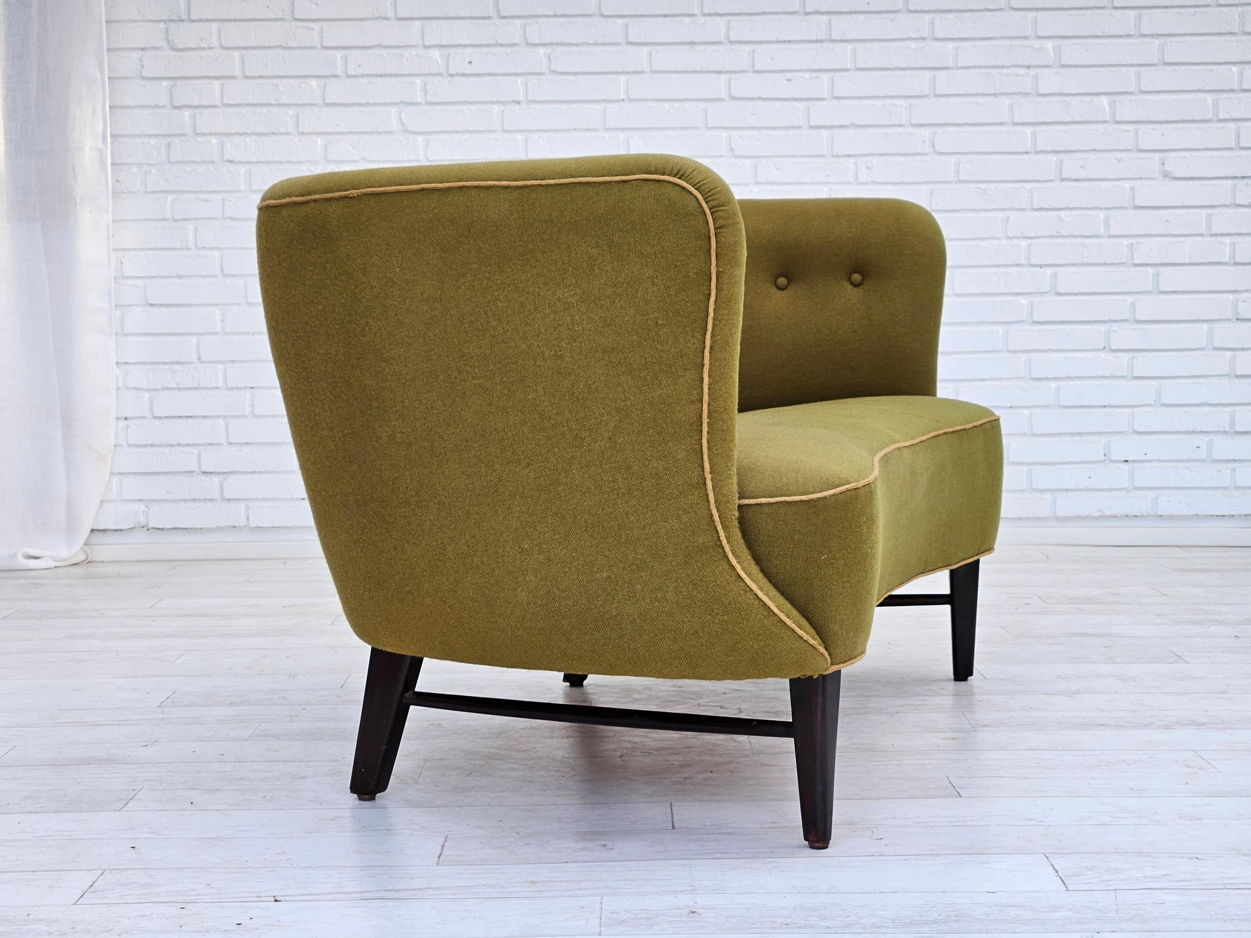Danish 2 seater sofa, original good condition, furniture wool, oak. In Good Condition For Sale In Tarm, 82