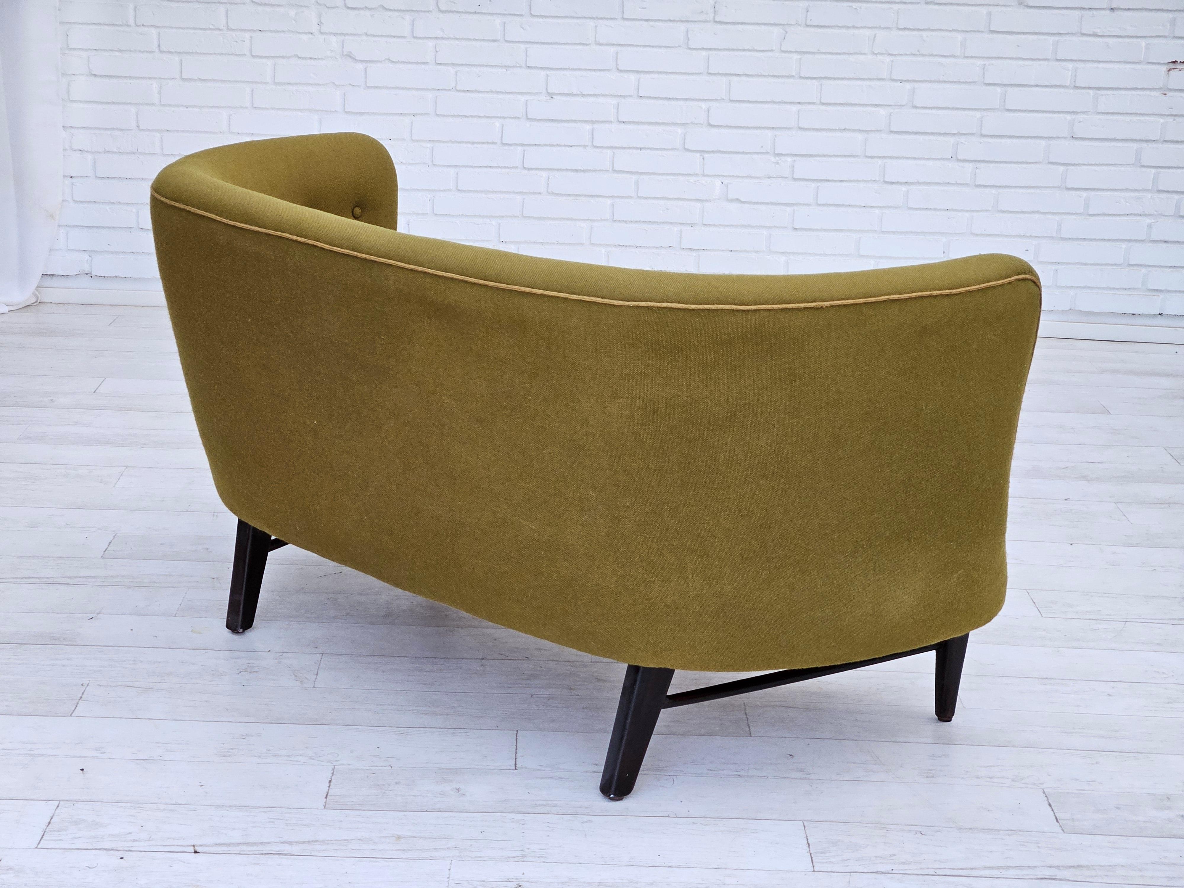 Mid-20th Century Danish 2 seater sofa, original good condition, furniture wool, oak. For Sale