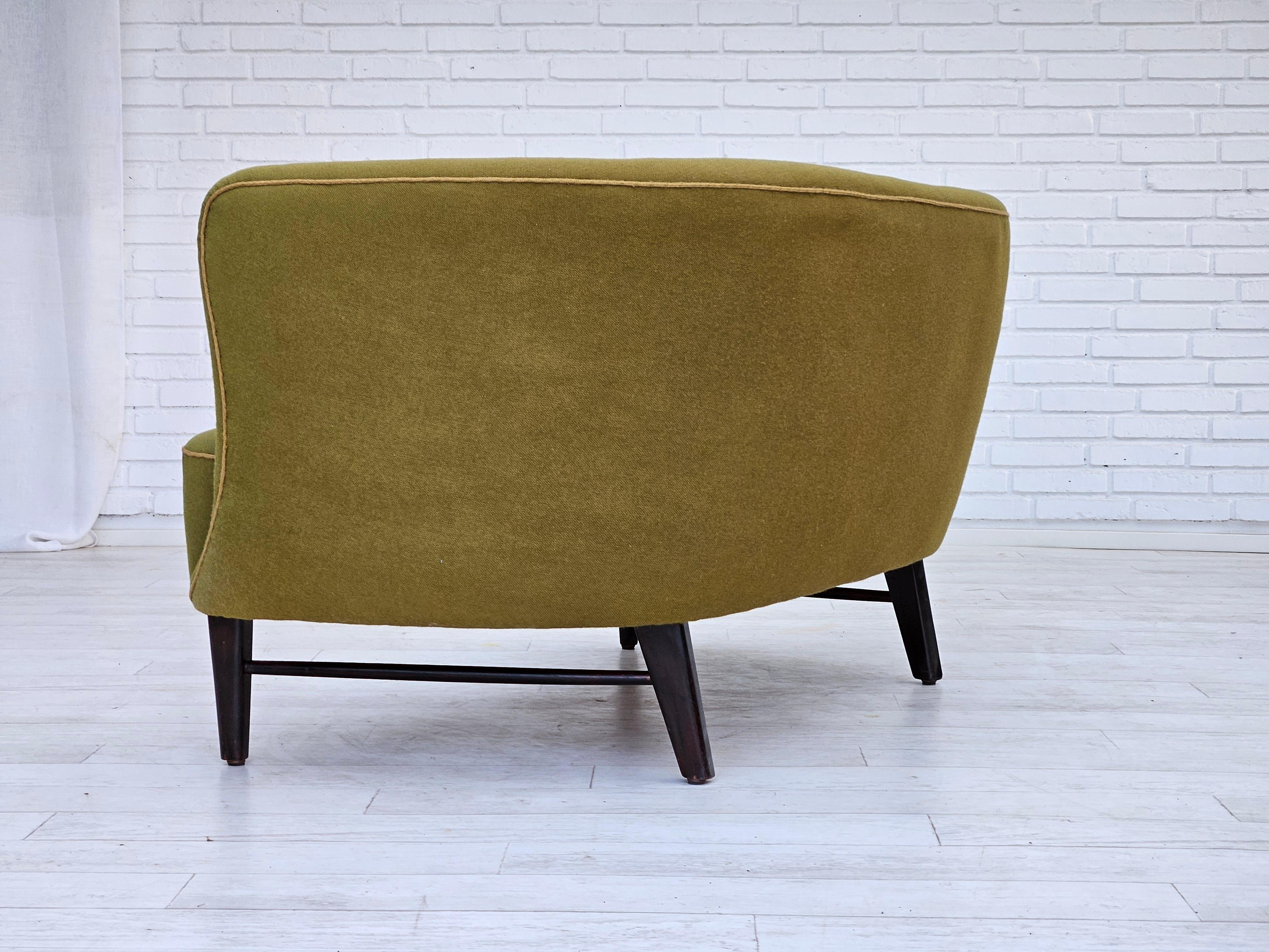 Danish 2 seater sofa, original good condition, furniture wool, oak. For Sale 2