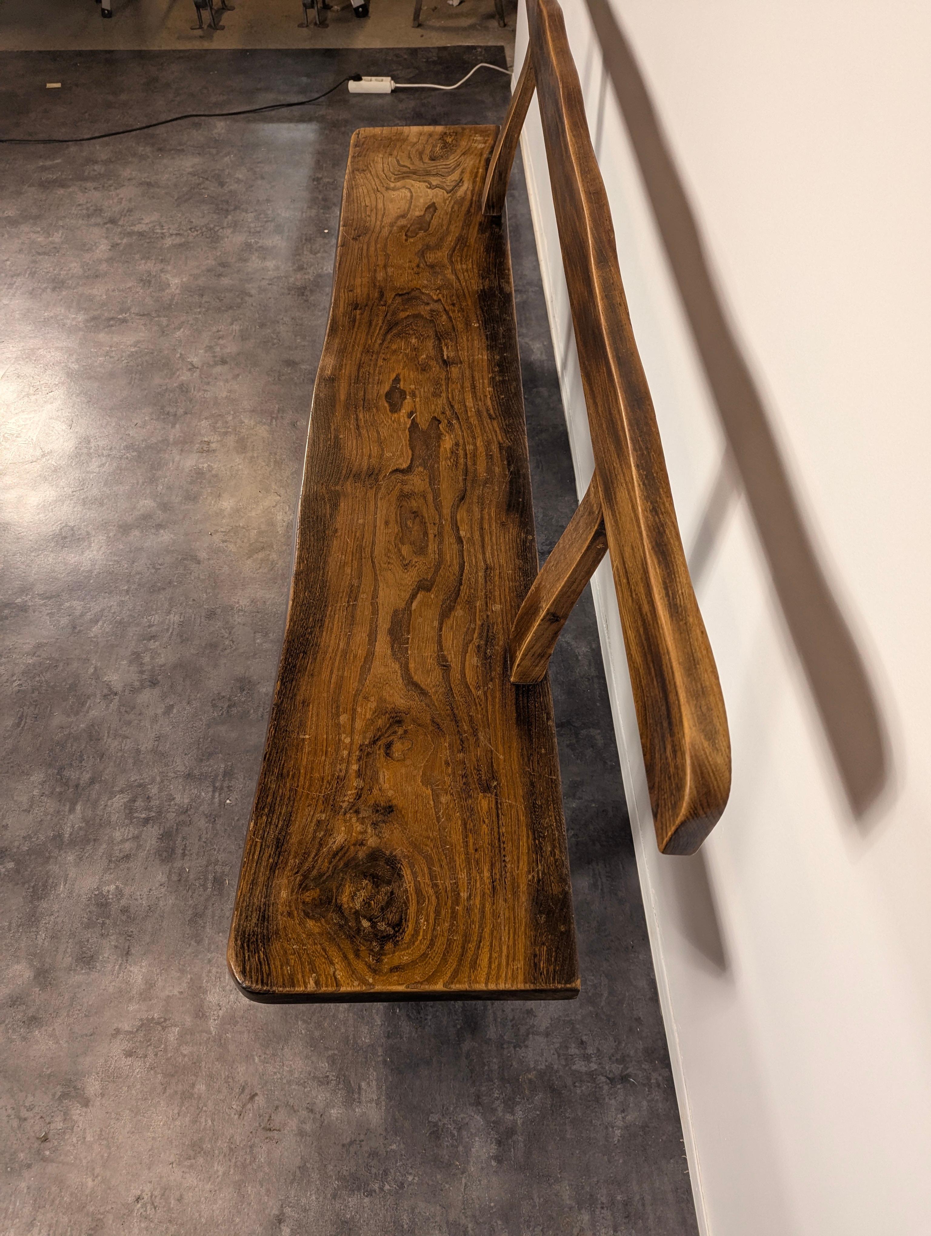 Bancos primitivos daneses del siglo XX Elm by Olavi Hänninen en Bueno estado para la venta en CANTELEU, FR