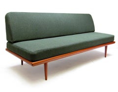 Danish 3-Seater Minerva Daybed Sofa Daybed in Green Bouclé by Peter Hvidt