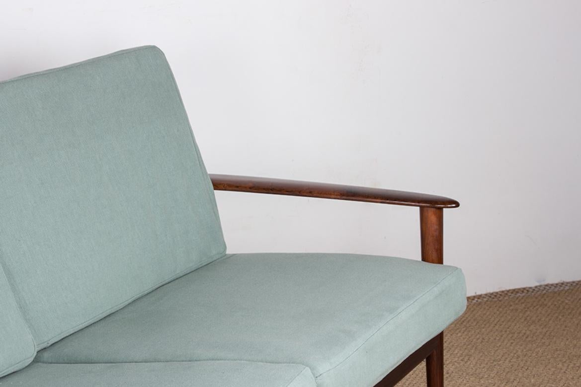 Sofá danés de 3 plazas en palisandro y tela nueva de Grete Jalk para Poul Jepessen en venta 10