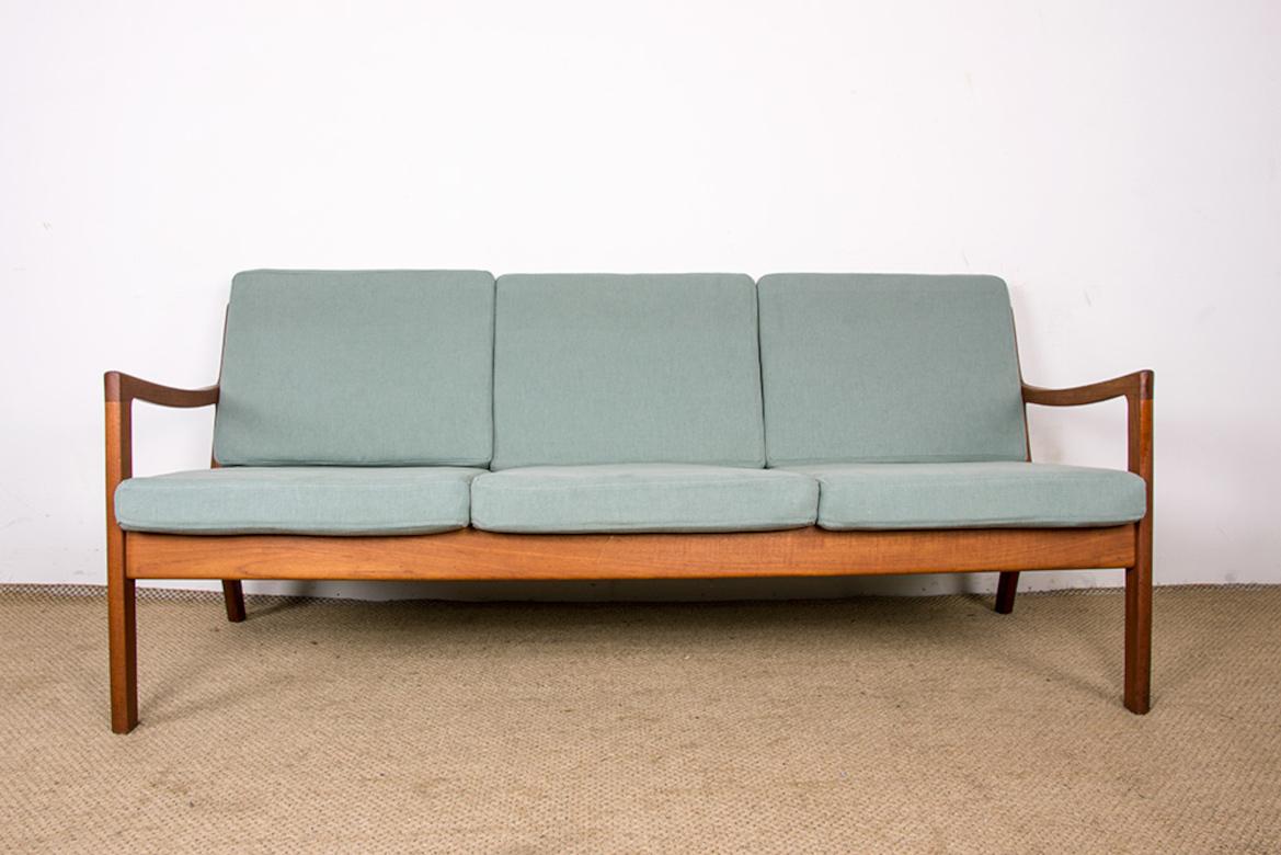 Scandinavo moderno Divano danese a 3 posti, Teak &New, modello Senator Ole Wanscher, France & Son. in vendita