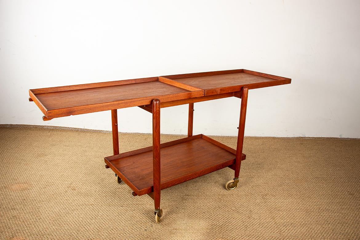 Mesa rodante danesa de teca de 3 niveles, modelo PH 23/3 de Poul Hundevad 1957. en venta 8
