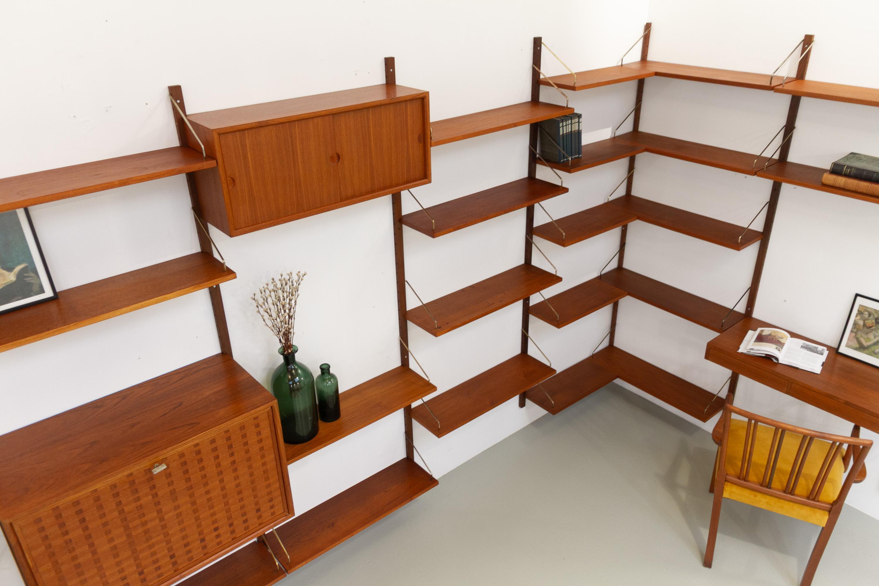 Danish 6-Bay Modular Teak Corner Wall Unit by Poul Cadovius for Cado ...
