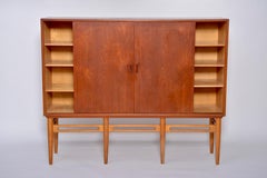 Danish Mid-Century Modern Teak cabinet by Illum Wikkelsø for Soren Willadsen