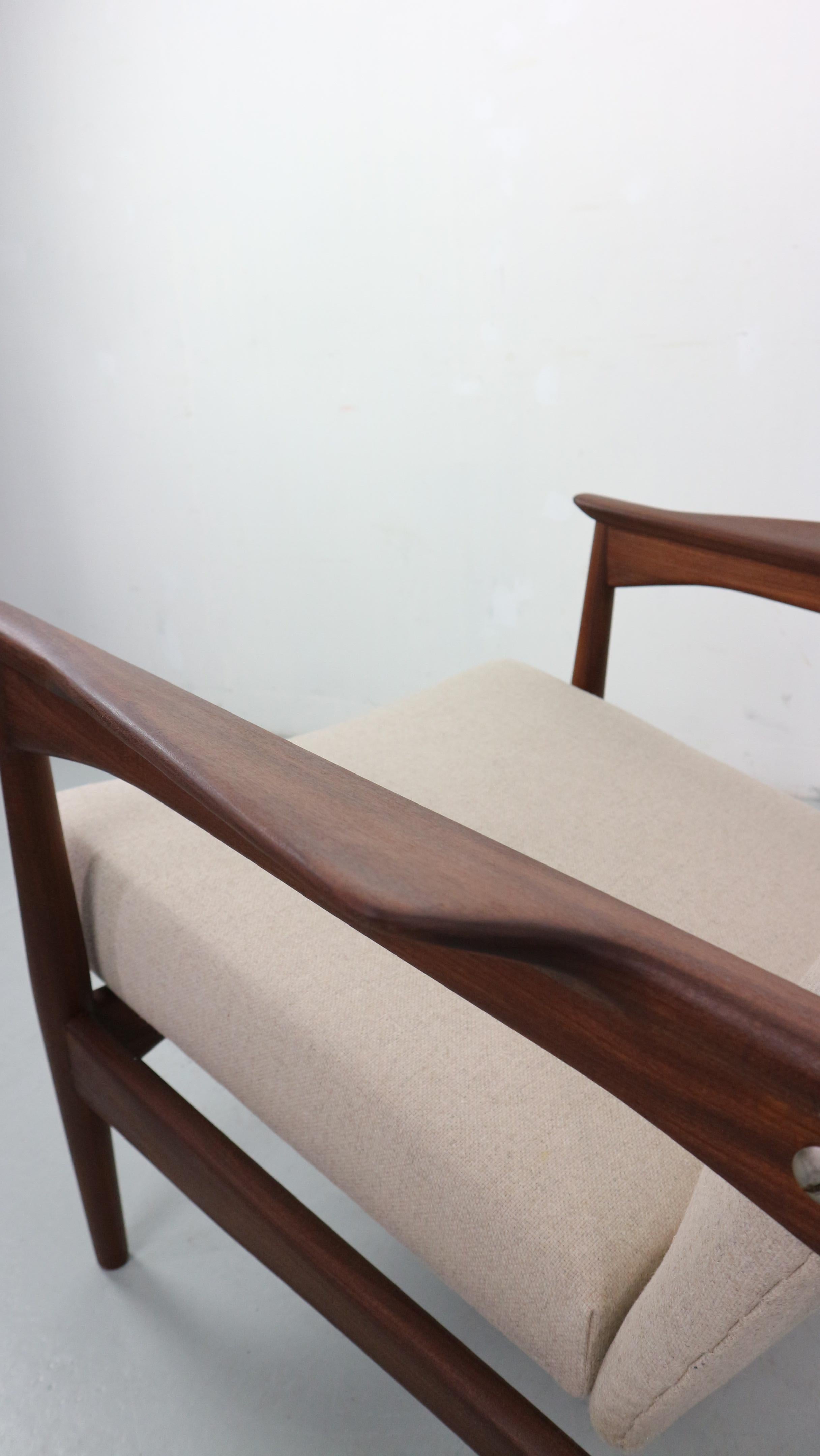 Danish Adjustable Wingback Lounge Chair in Teak, by Ib KOFOD LARSEN For Sale 7