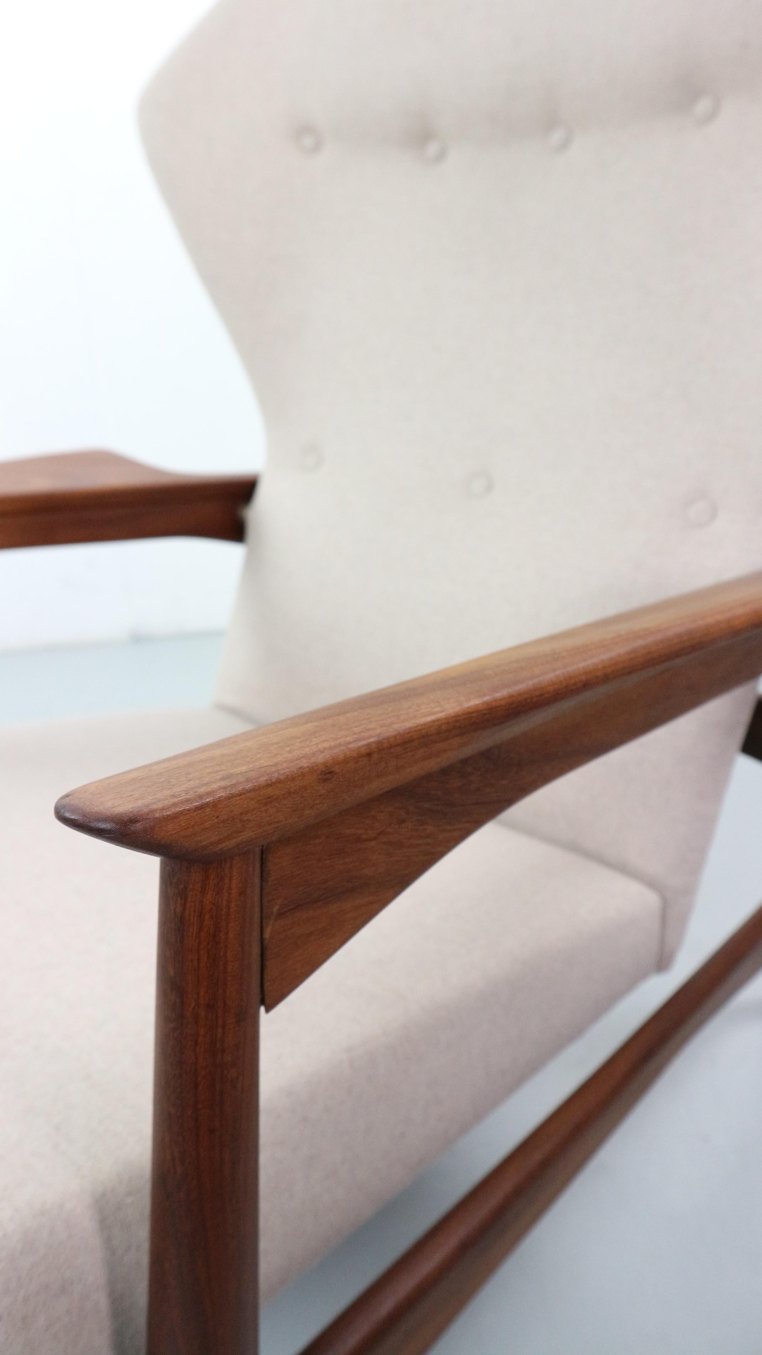 Danish Adjustable Wingback Lounge Chair in Teak, by Ib KOFOD LARSEN For Sale 7