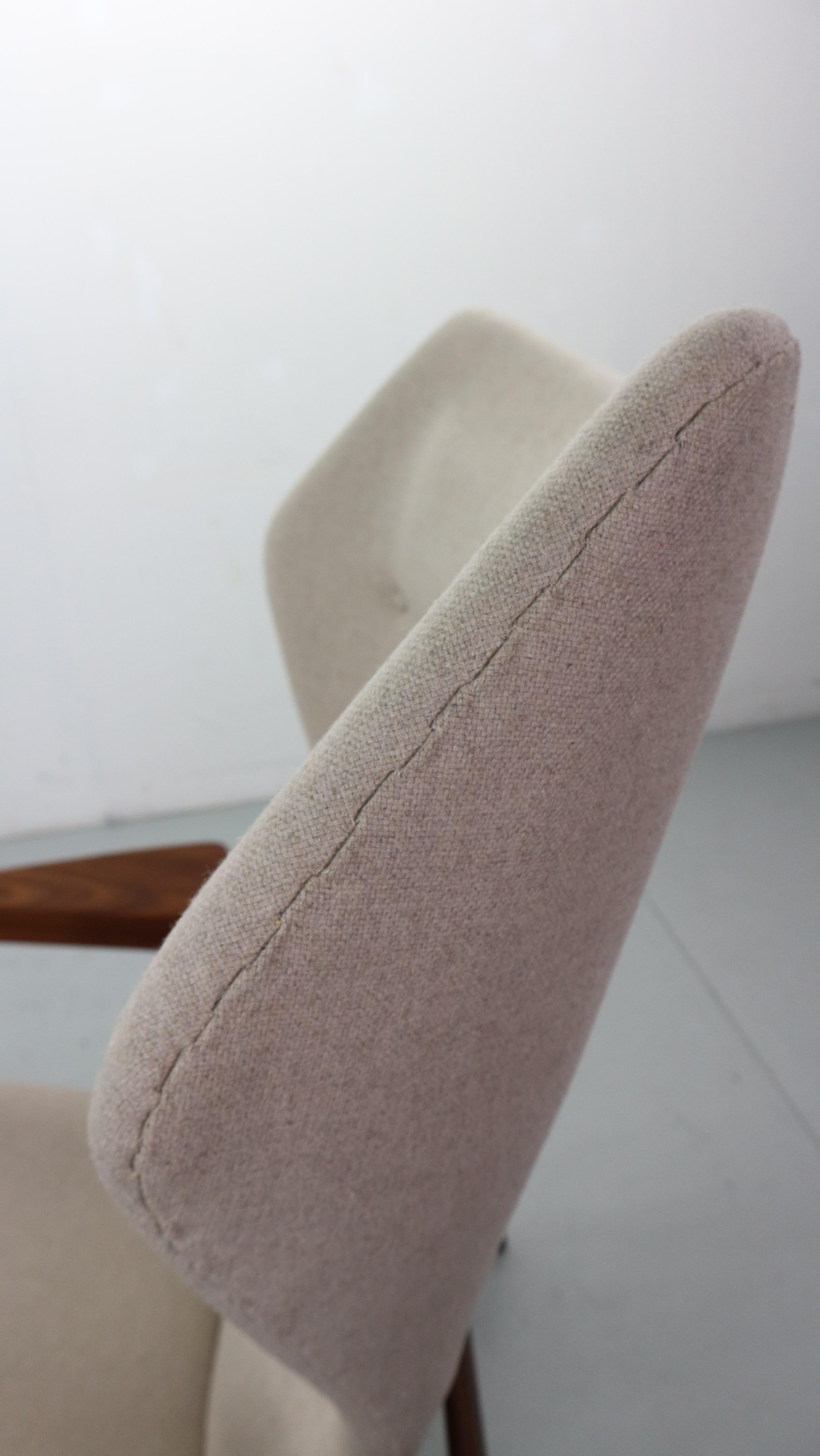 Danish Adjustable Wingback Lounge Chair in Teak, by Ib KOFOD LARSEN For Sale 12