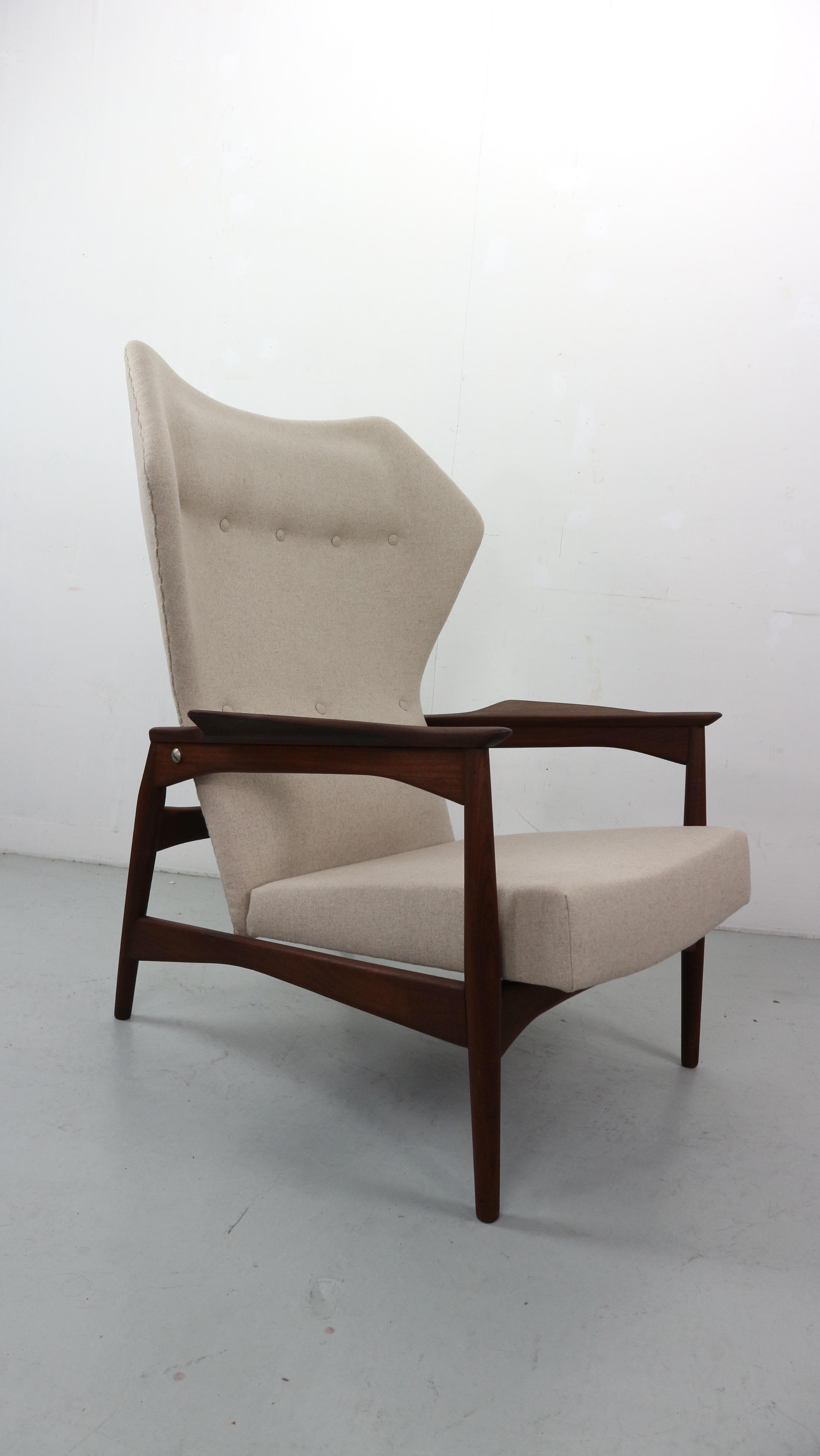 Chaise longue danoise réglable Wingback en teck, par Ib KOFOD LARSEN en vente 1