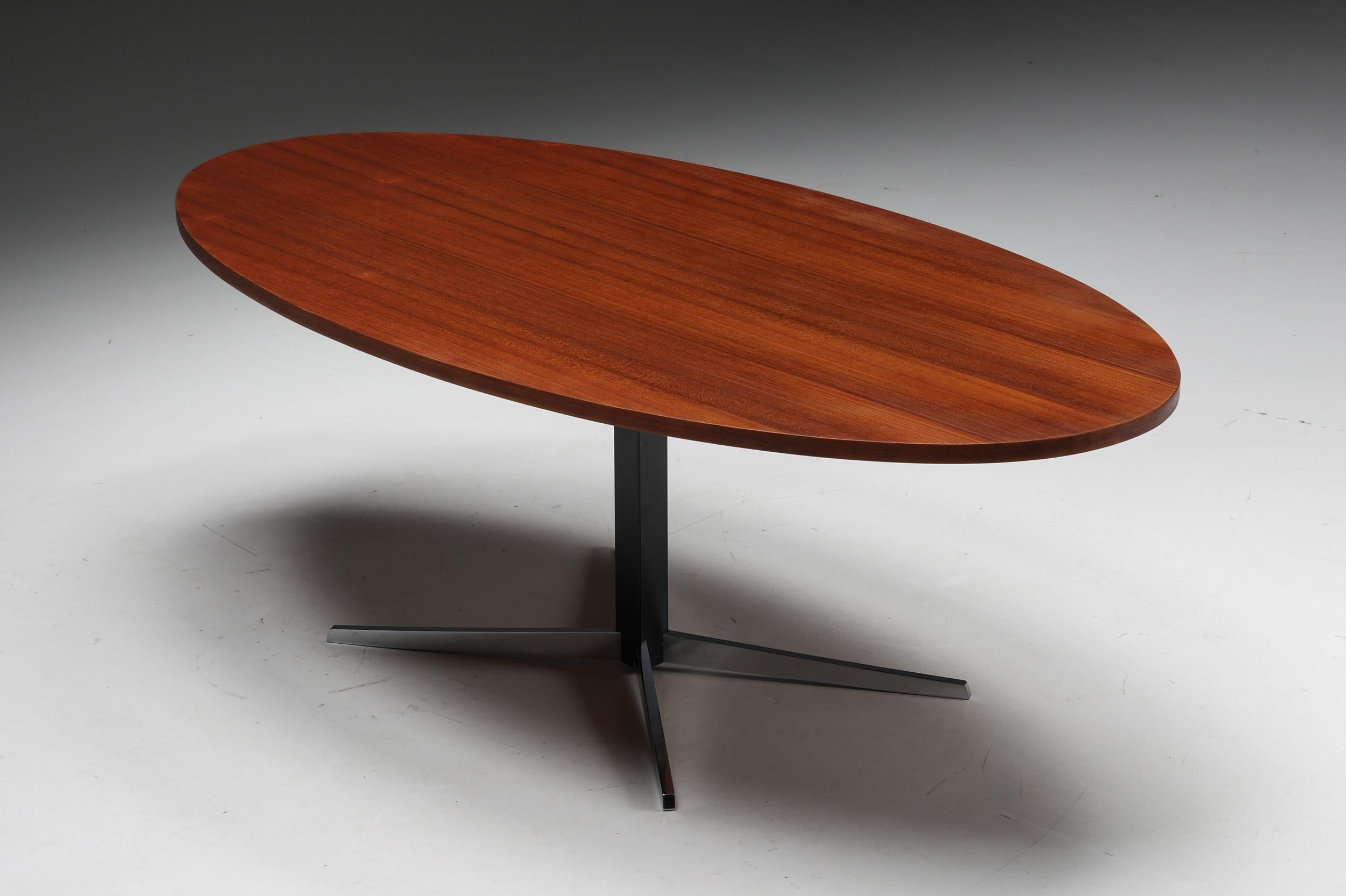 Métal Table danoise réglable en bois avec base en métal, 1970 en vente