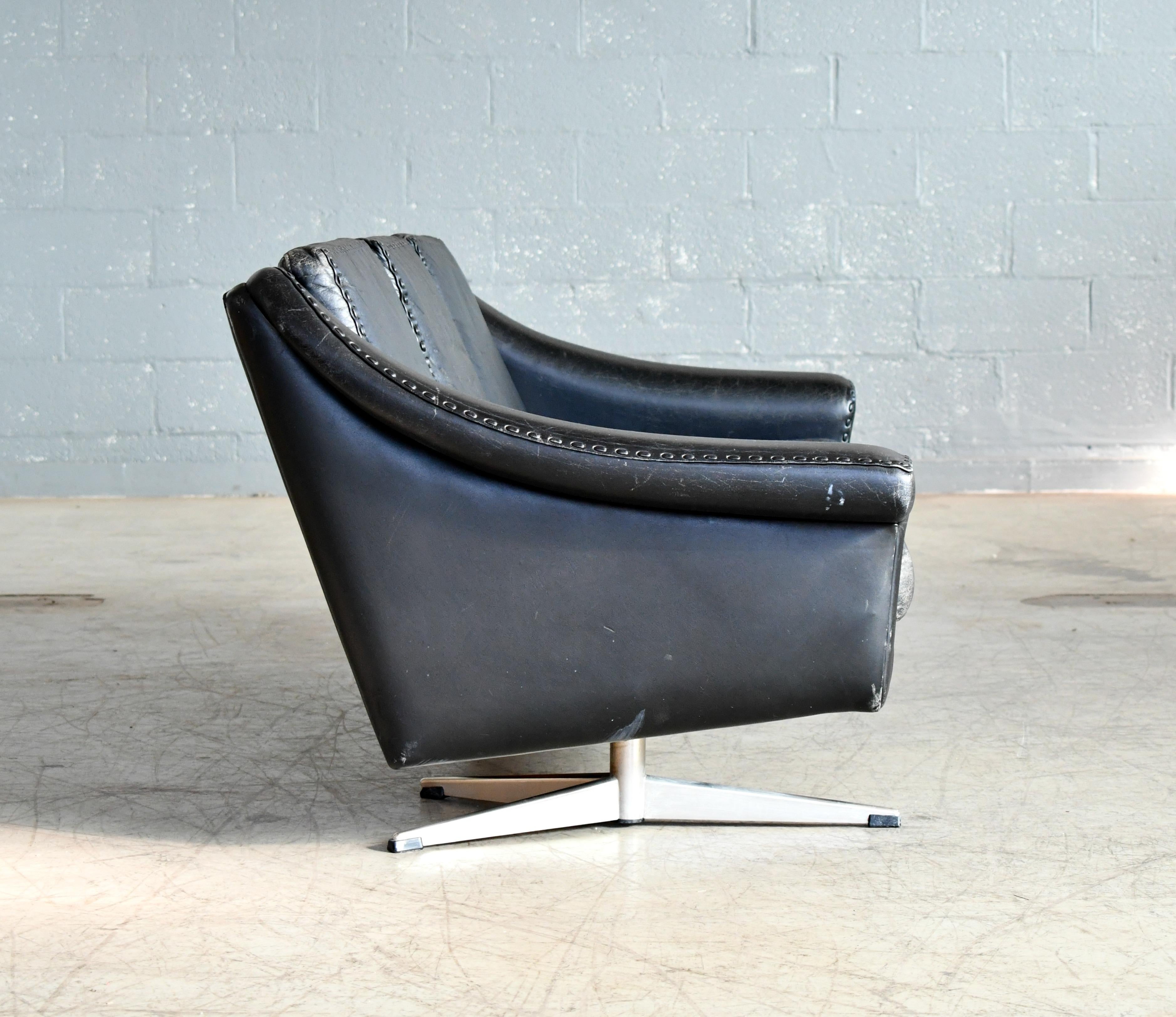 Danish Airport Style Sofa Model Matador in Black Leather by ERAN in 1966 3