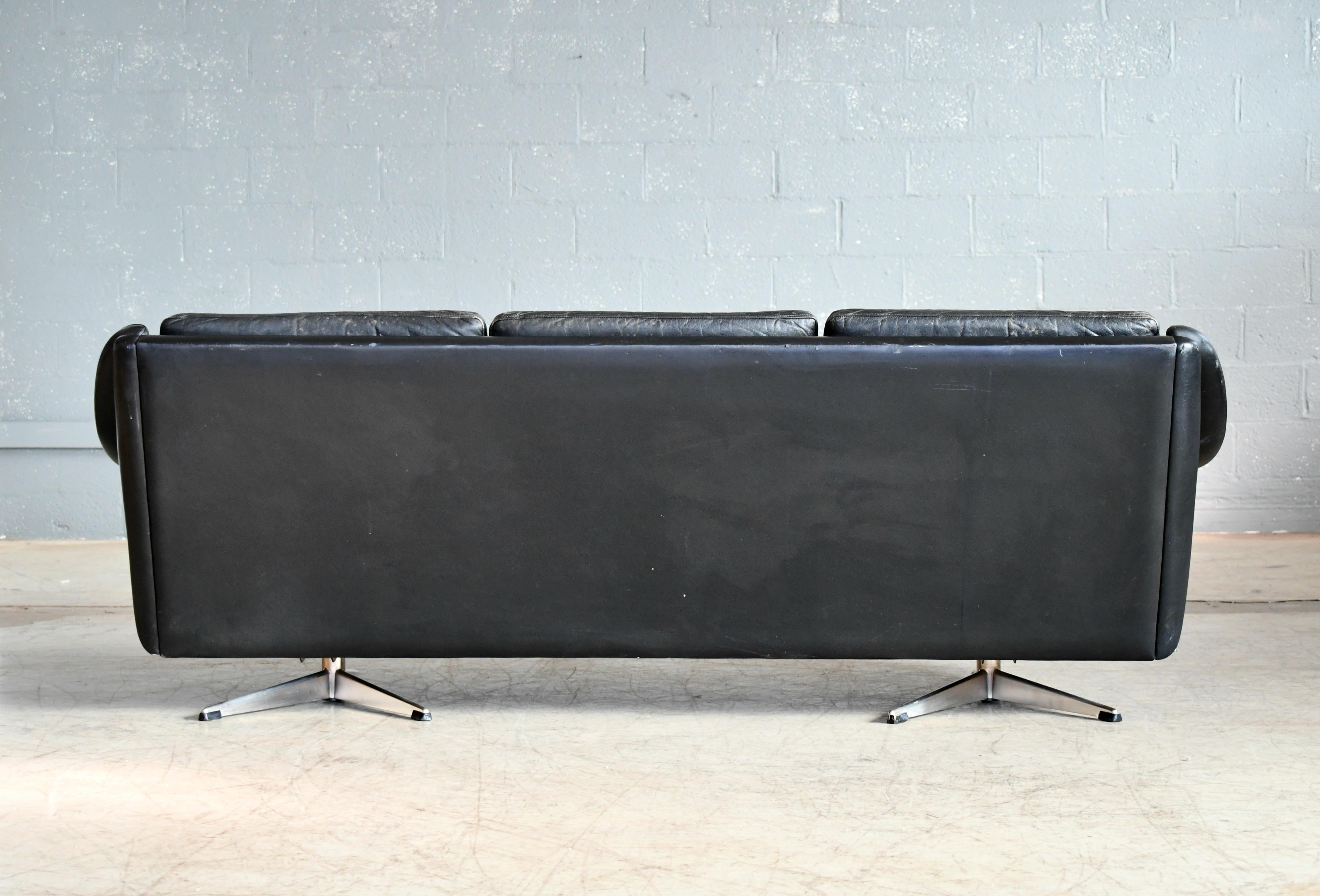Danish Airport Style Sofa Model Matador in Black Leather by ERAN in 1966 5
