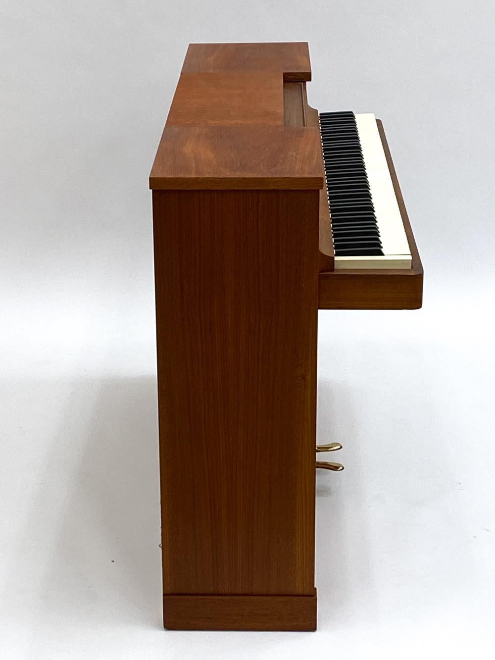 Dänisches Andreas Christensen Teakholz Mid-Century Klavier im Angebot 6
