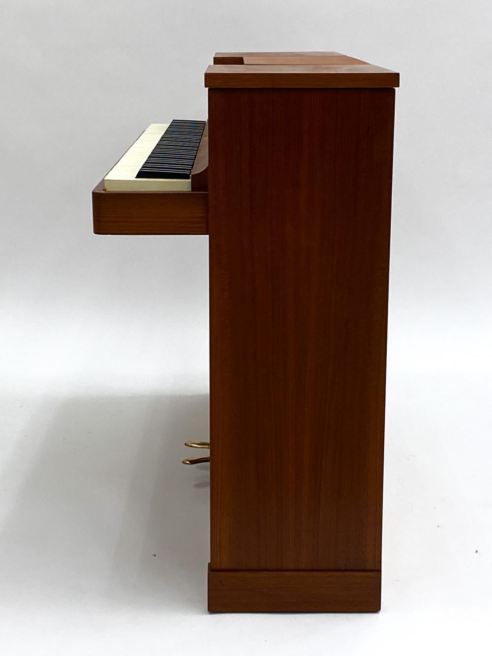 Dänisches Andreas Christensen Teakholz Mid-Century Klavier im Angebot 4