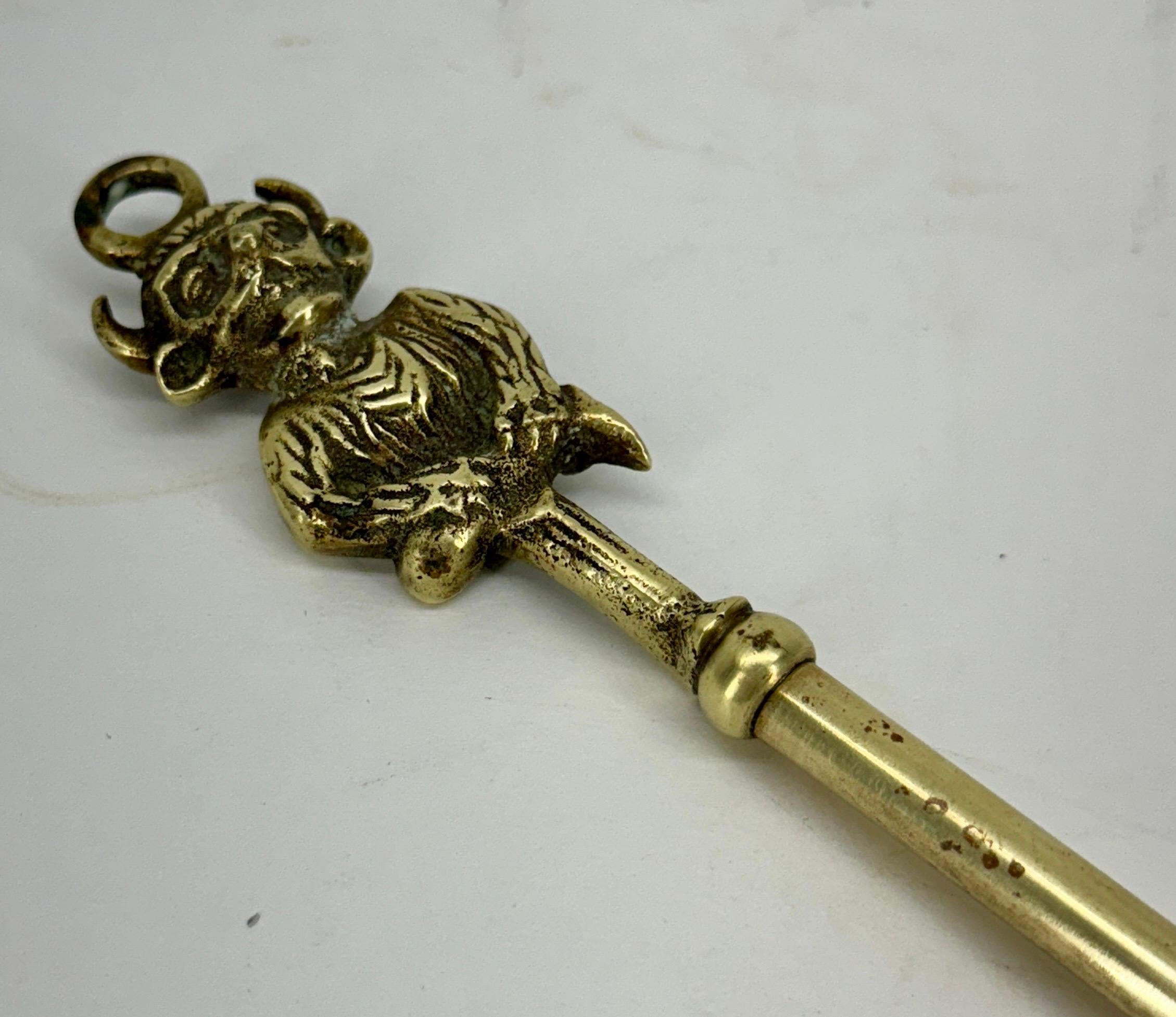 Danish Antique Brass Fireplace Neptune Toasting-fork For Sale 3