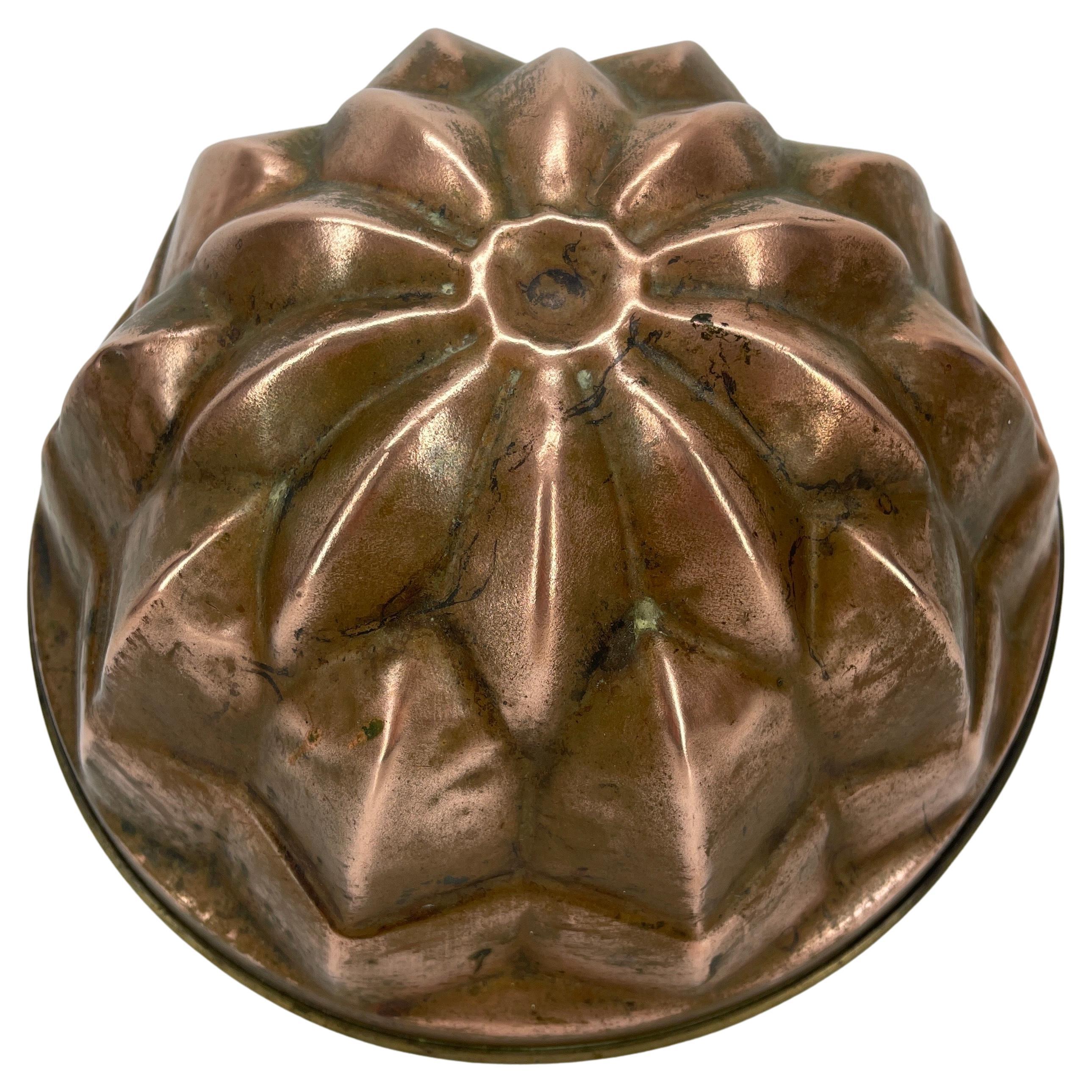 Scandinave Forme de moule à gâteau en cuivre ancien danois pour cuivre en vente