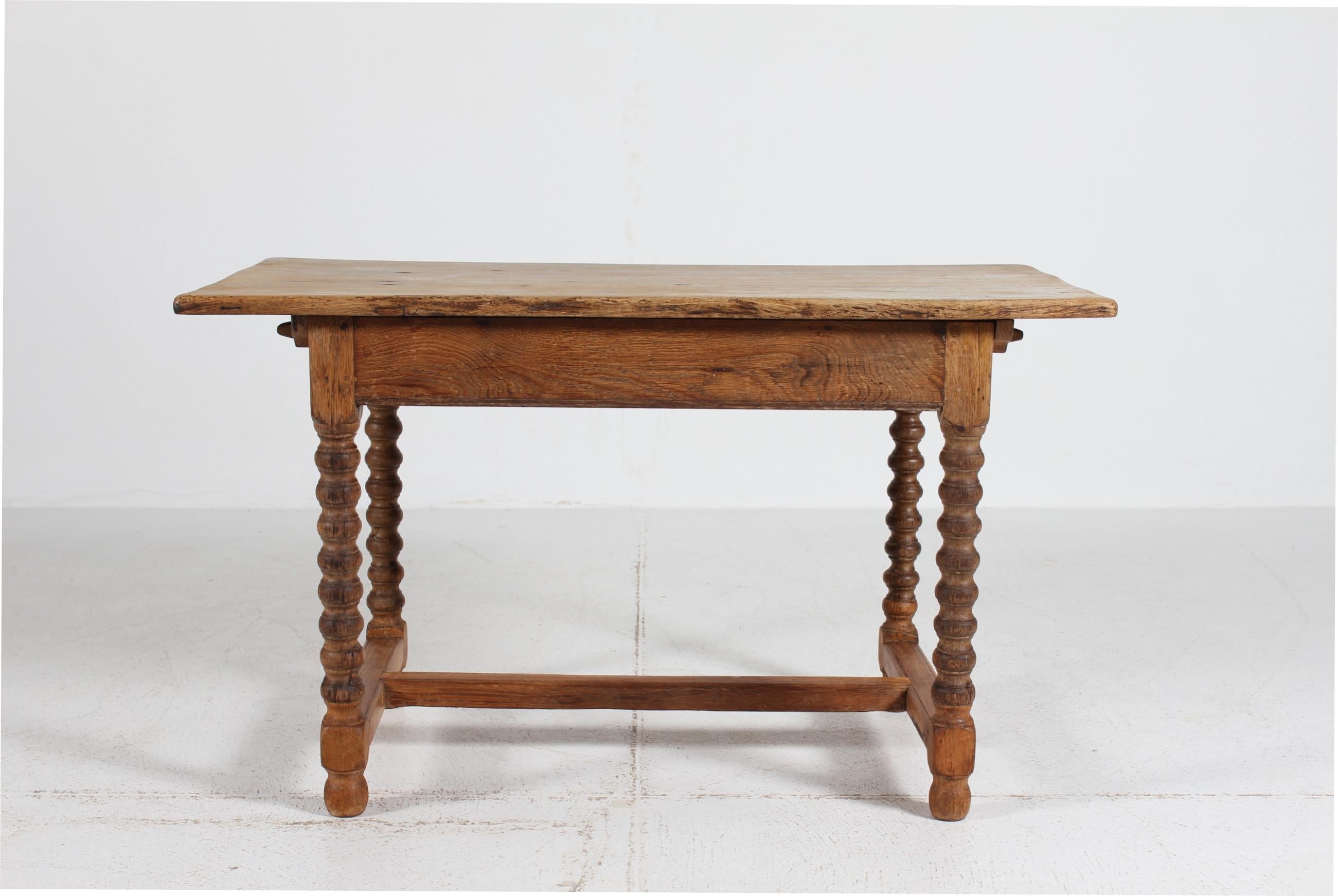 Danish Antique Handcrafted Baroque Style Coffee Table of Solid Oak 1850s For Sale 7