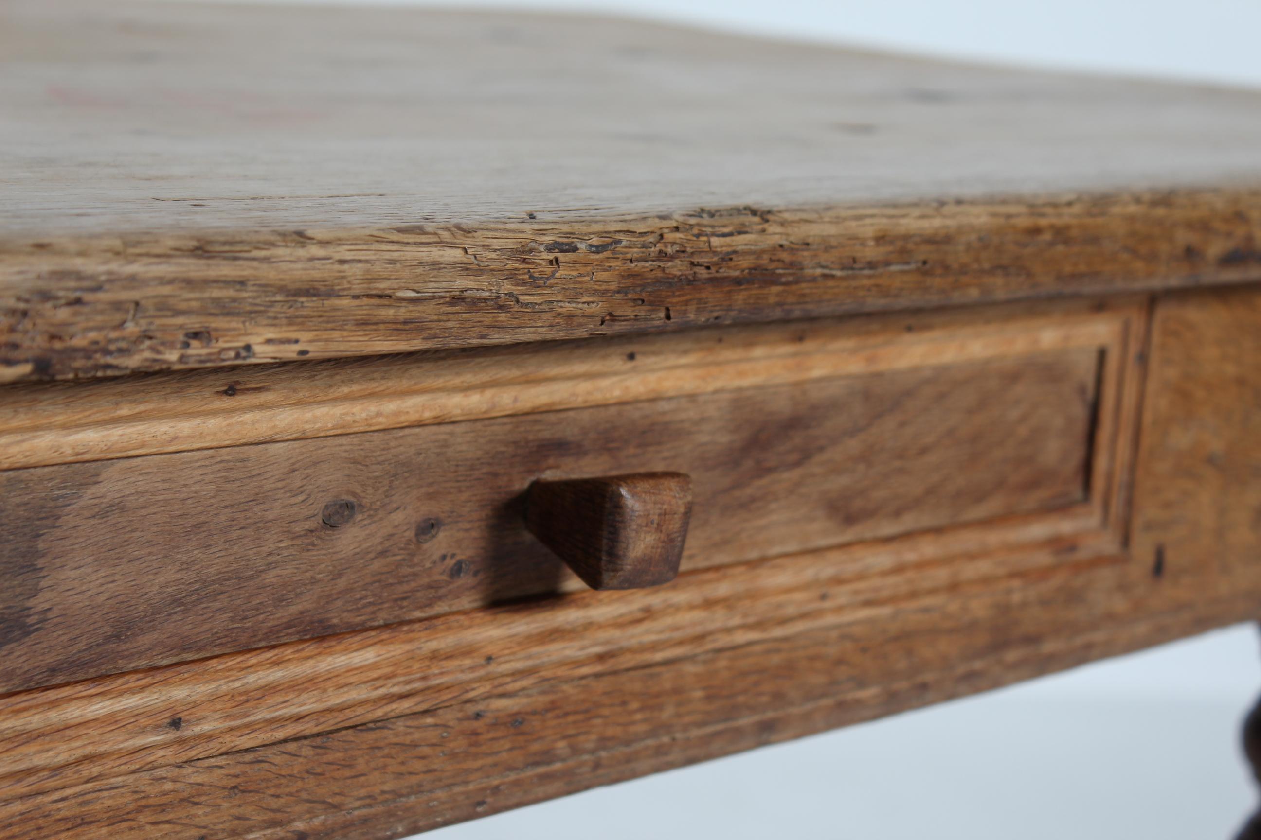 Danish Antique Handcrafted Baroque Style Coffee Table of Solid Oak 1850s For Sale 1