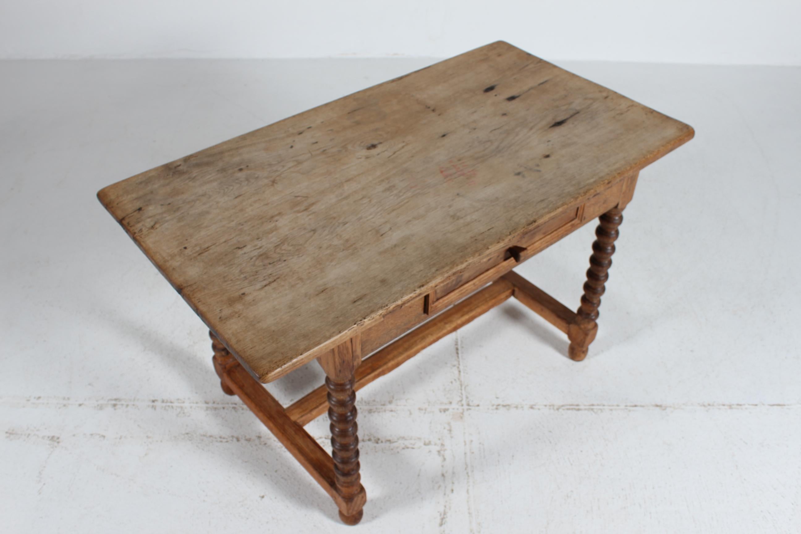 Danish Antique Handcrafted Baroque Style Coffee Table of Solid Oak 1850s For Sale 3