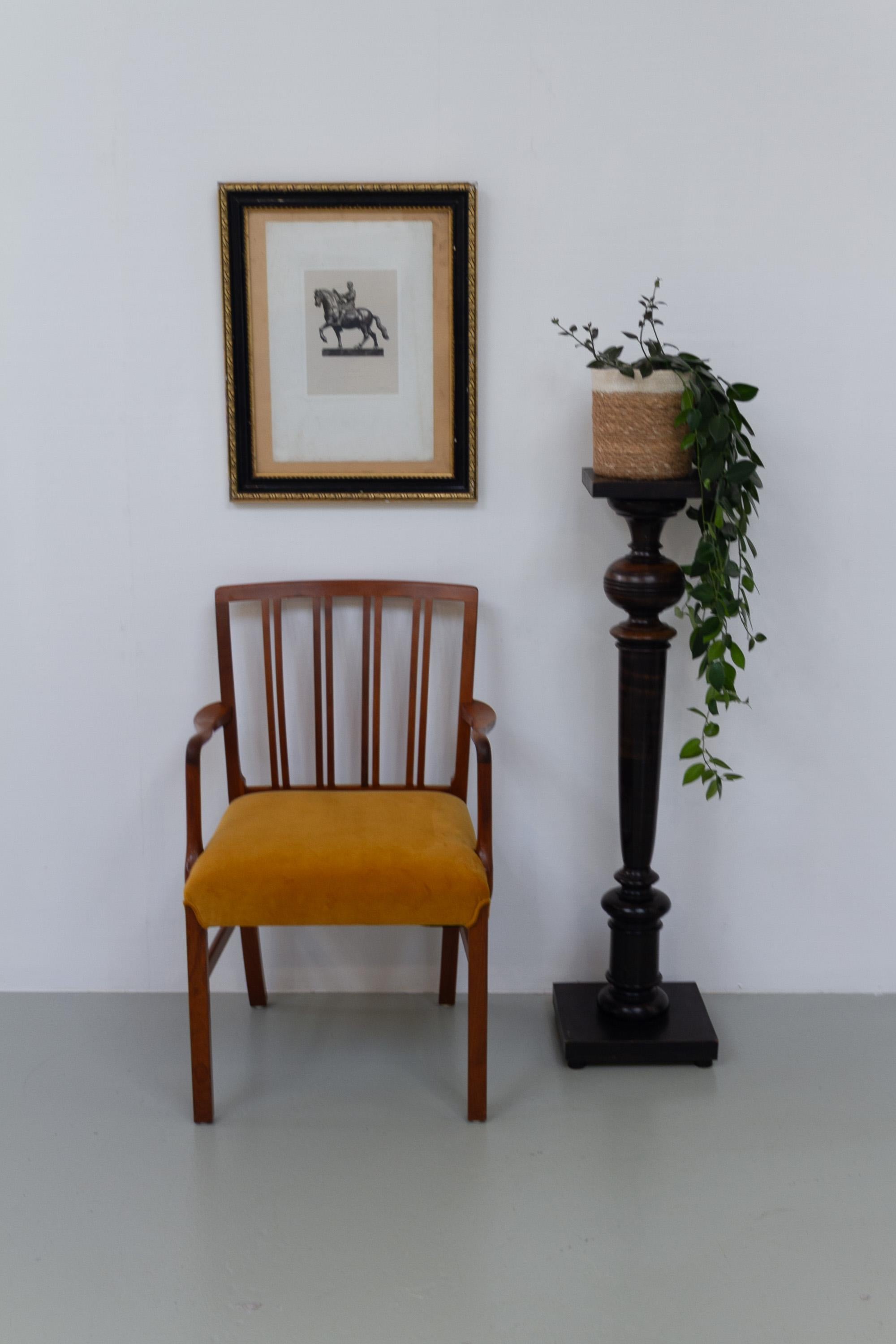 Danish Antique Wooden Pedestal Column, 1910s. For Sale 5