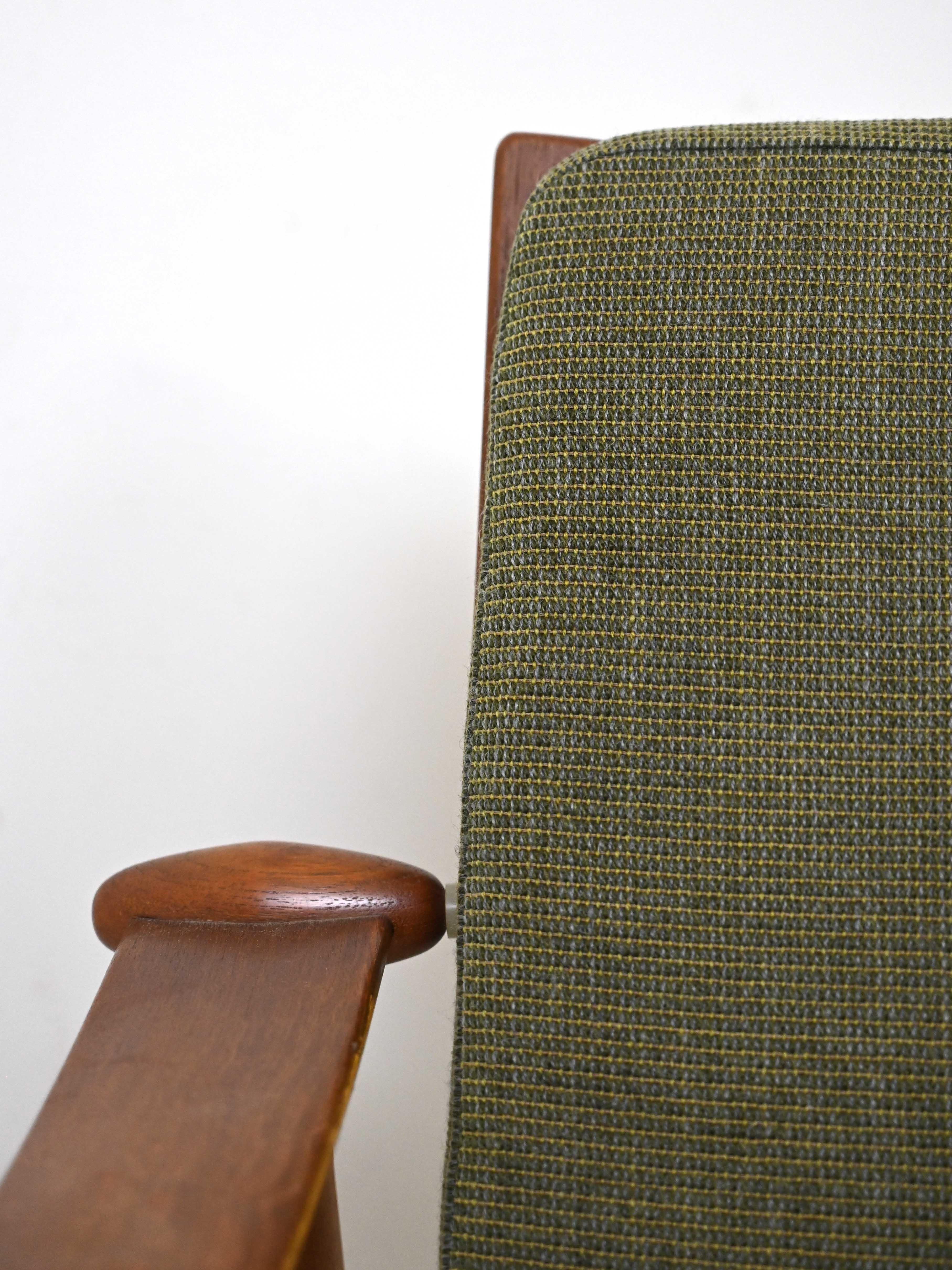 Danish Armchair by Finn Juhl for France & Son For Sale 6