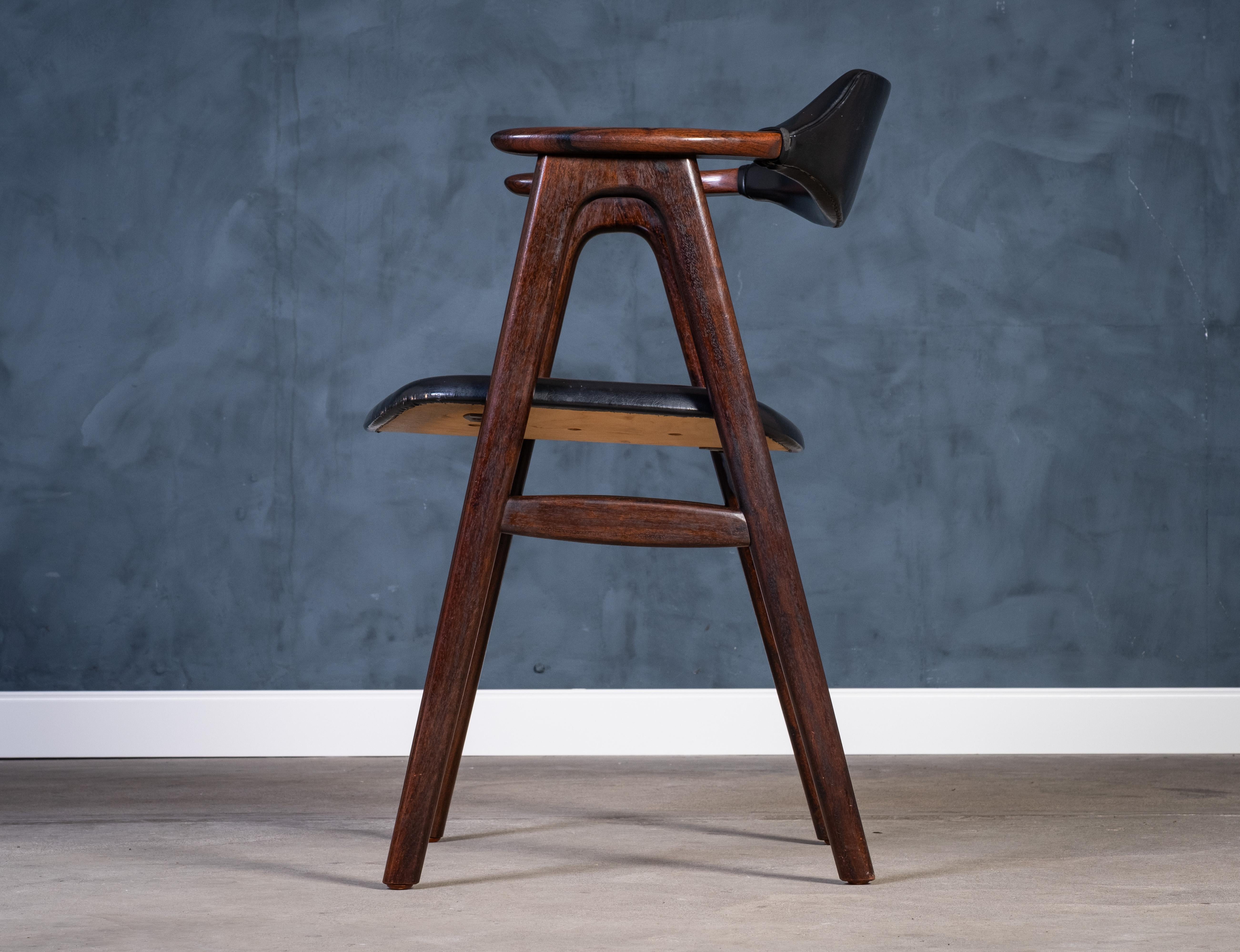 Leather Danish Armchair in Rosewood by Erik Kirkegaard for Høng Stolefabrik, 1960s For Sale
