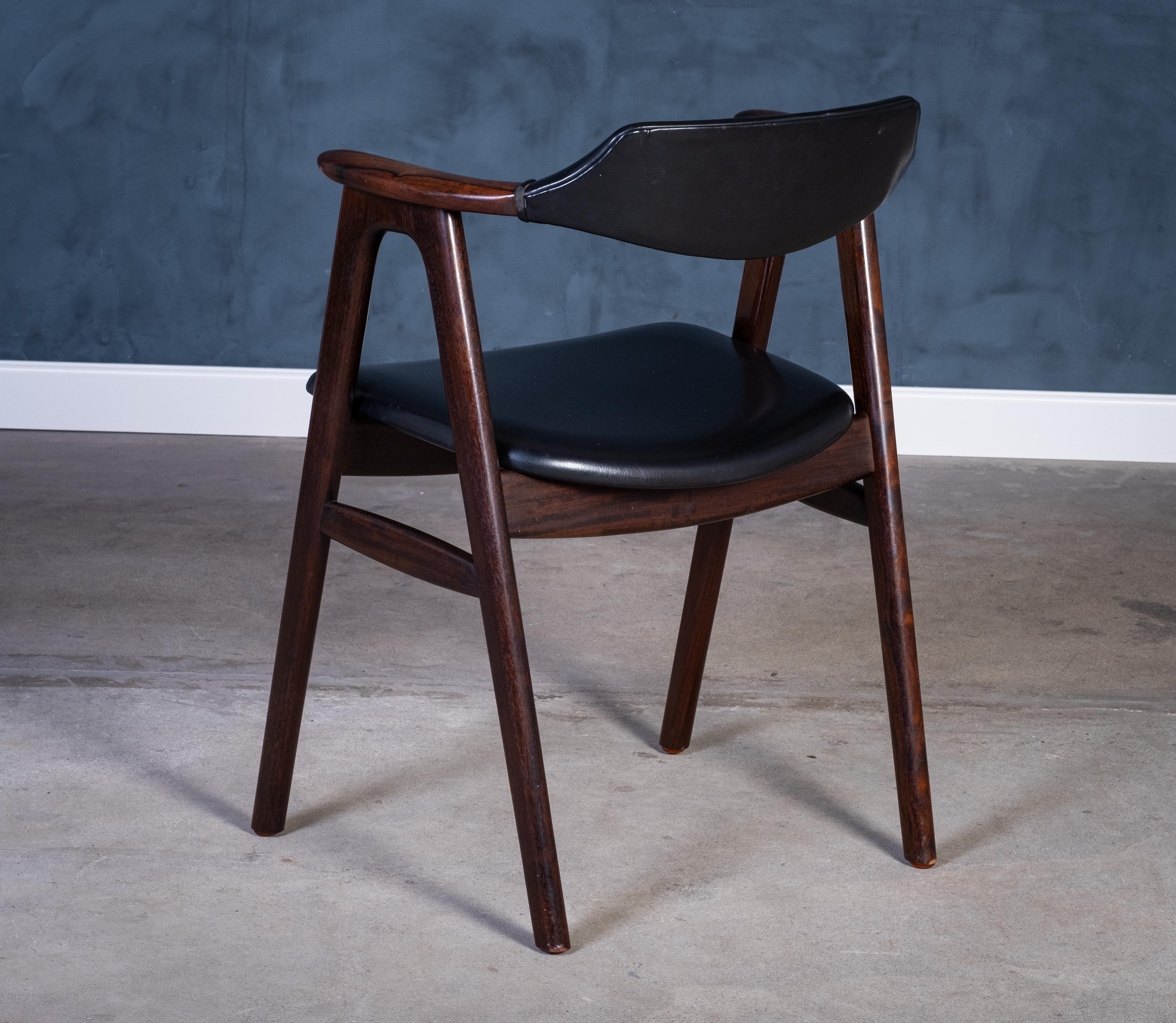 Danish Armchair in Rosewood by Erik Kirkegaard for Høng Stolefabrik, 1960s For Sale 1