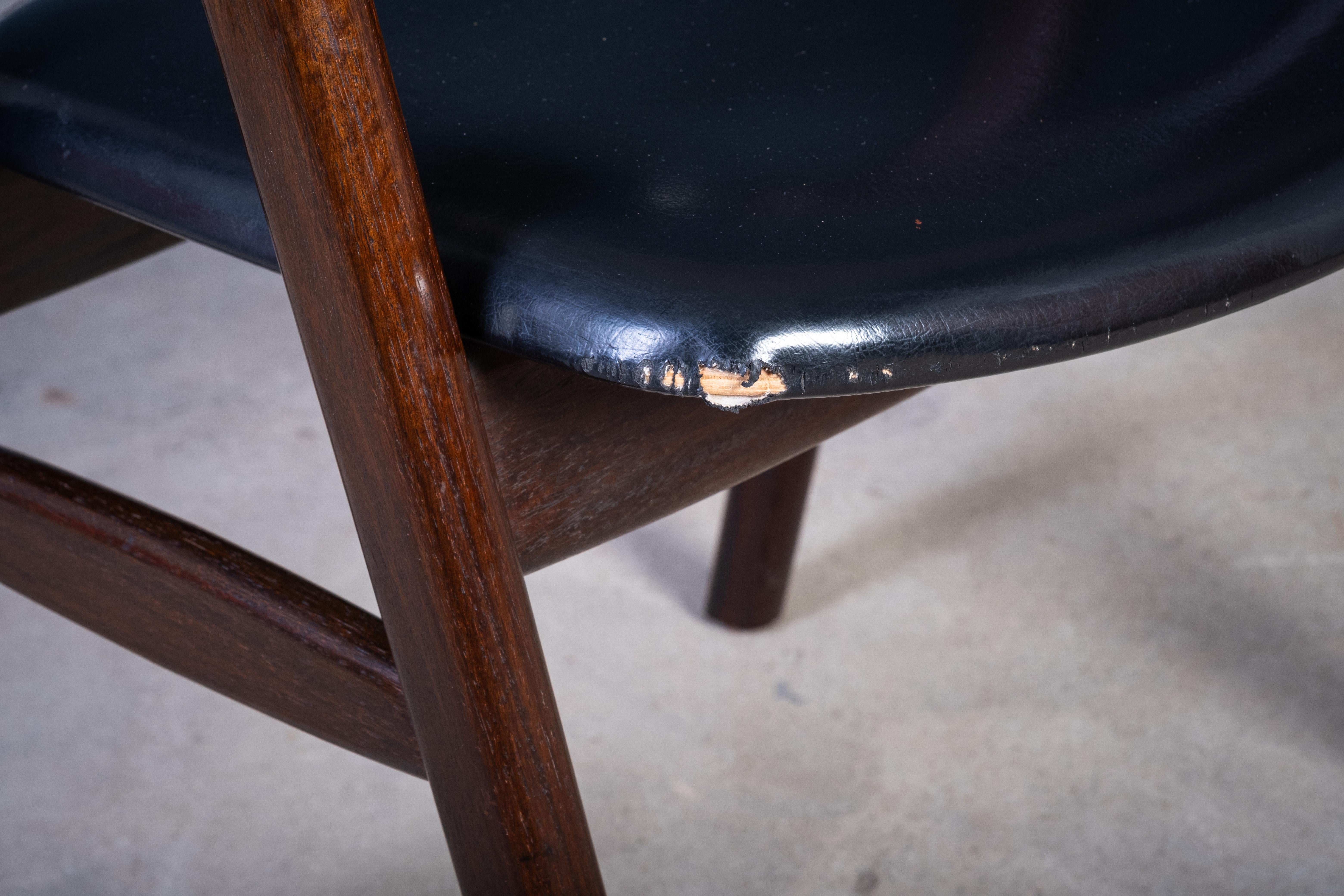 Danish Armchair in Rosewood by Erik Kirkegaard for Høng Stolefabrik, 1960s For Sale 2