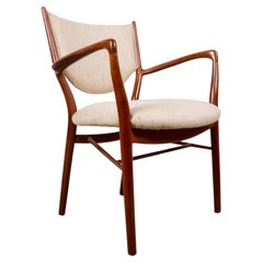 Fauteuil danois en teck et tissu modèle BO-72 par Finn Jhul pour Bovirke 1946.