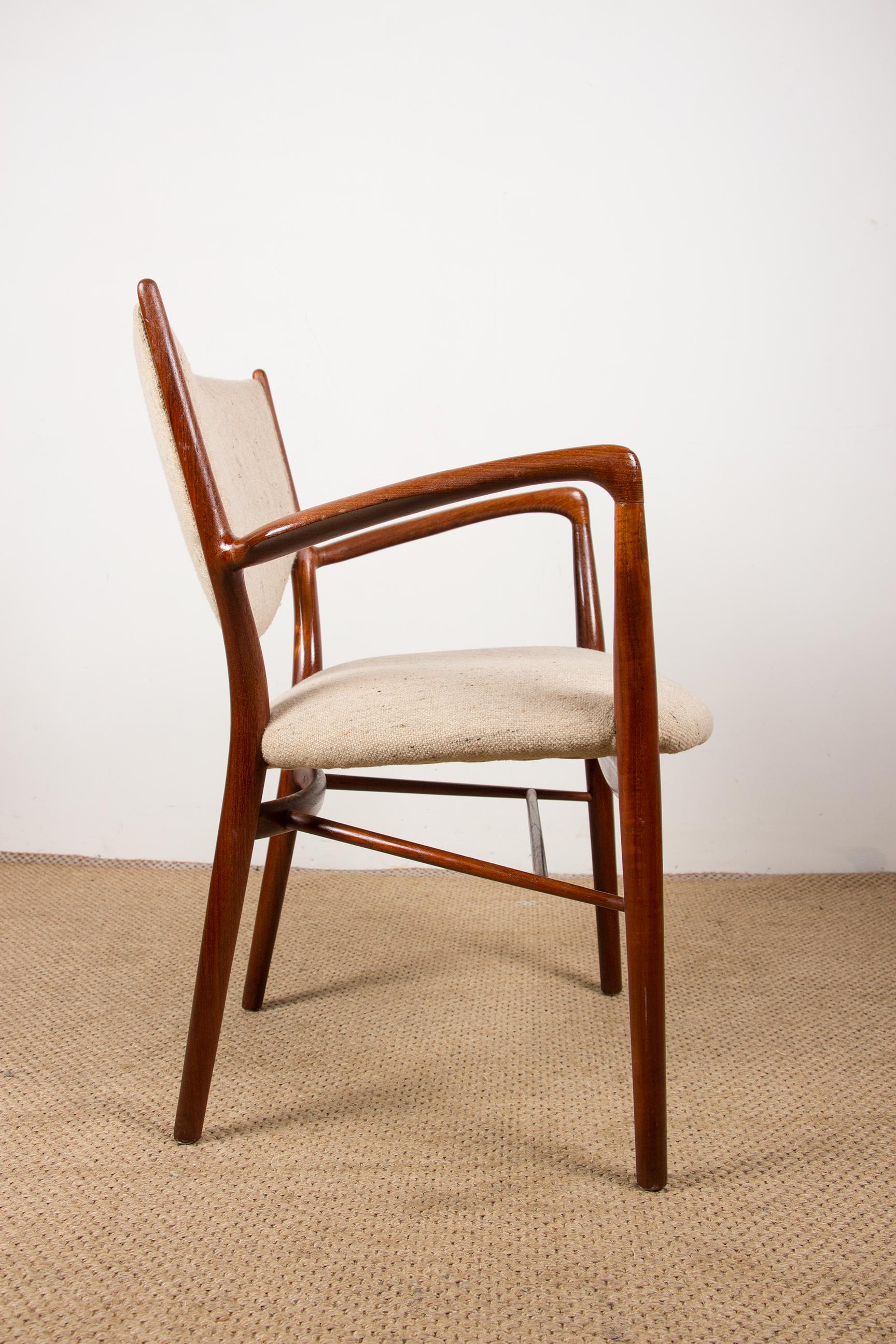 Danish Armchair in Teak and Fabric Model NV 46 by Finn Jhul for Niels Vodder 195 For Sale 2