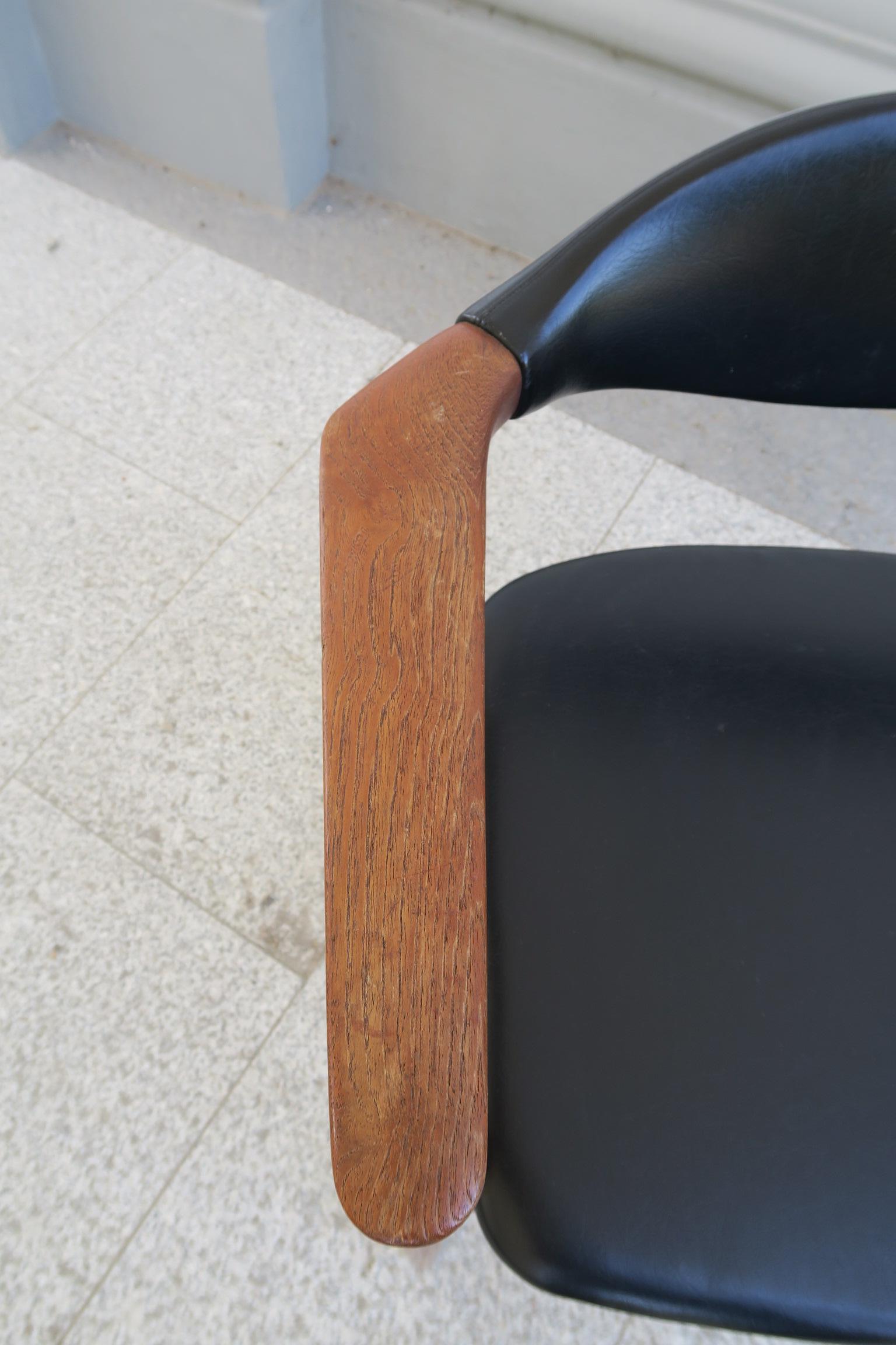 Danish danish armchair in teak by Erik Kirkegaard for Glostrup For Sale