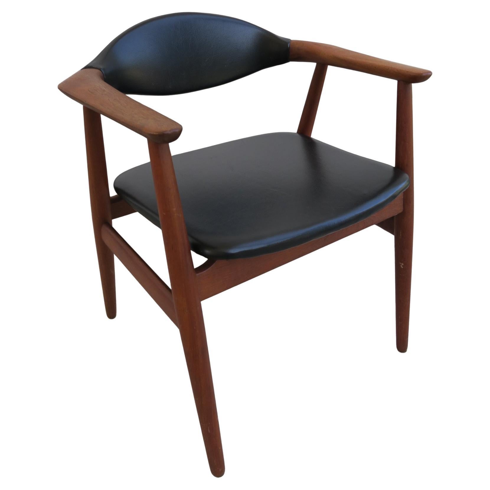 danish armchair in teak by Erik Kirkegaard for Glostrup