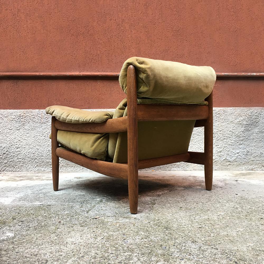 Danish Armchair with Footrest Covered with Original Green Fabric, 1960 In Fair Condition In MIlano, IT