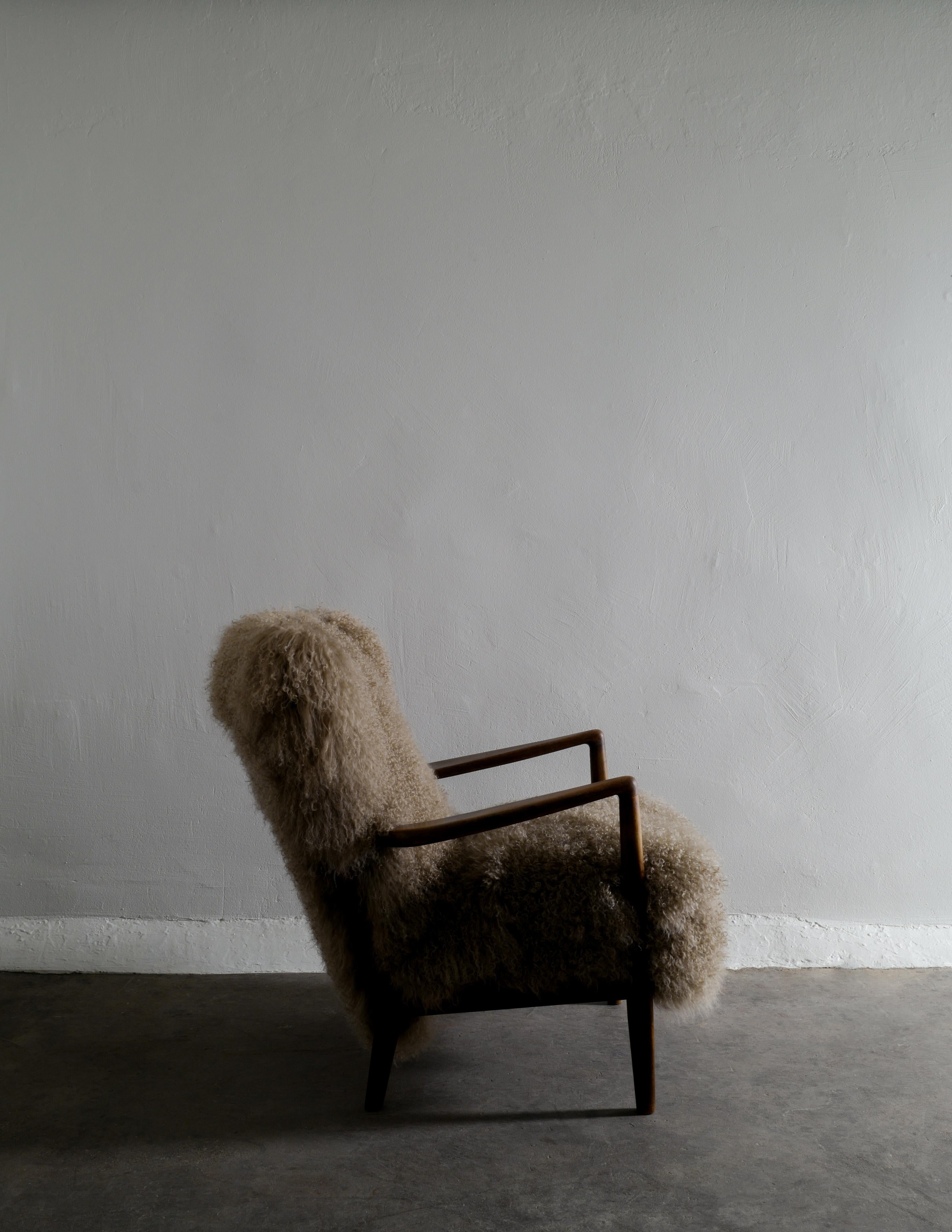 Danish Armchairs by Soren Hansen in Beech with Beige Sheepskin, 1940s In Good Condition In Stockholm, SE