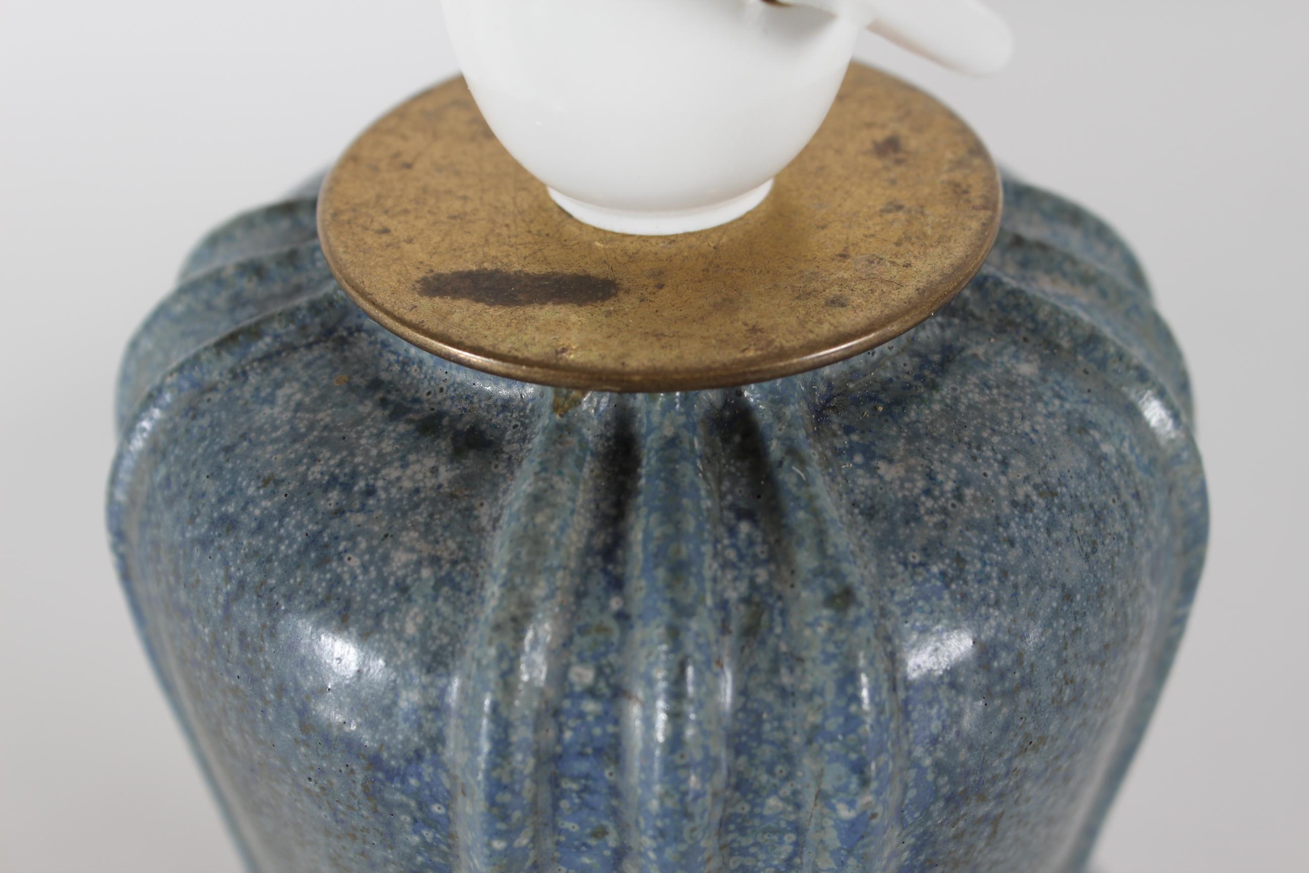 Lampe de bureau danoise Art déco en grès cannelé émaillé bleu vert Arne Bang, années 1930 en vente 4