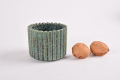 Vase en grès côtelé vert émaillé Art Déco danois Arne Bang, vers 1930
