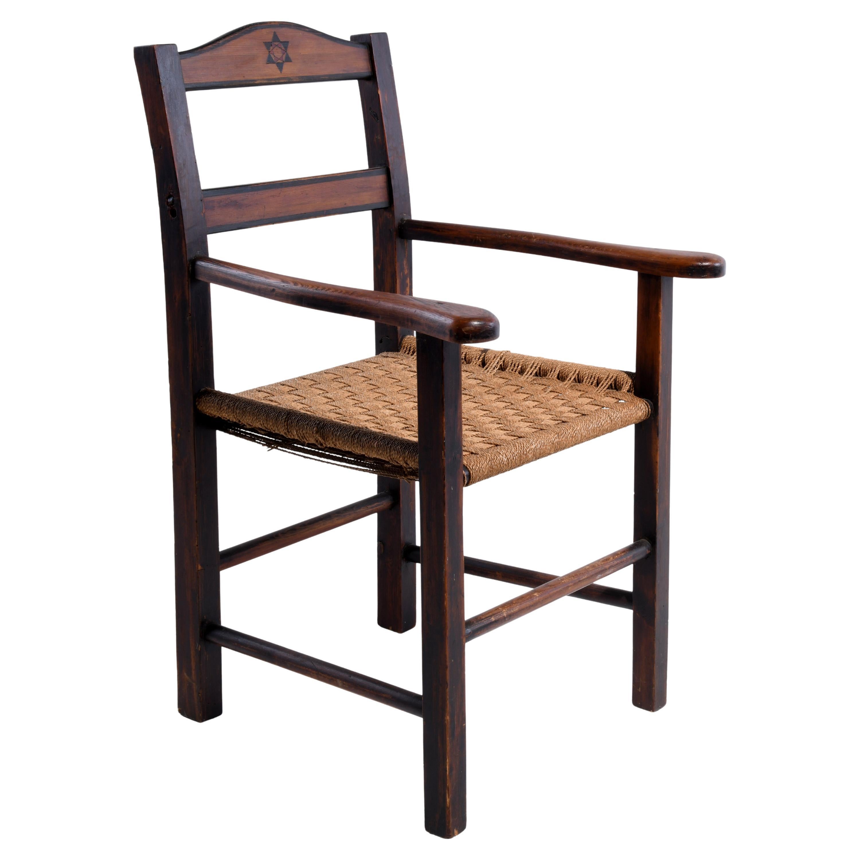 Fauteuil danois art and craft, pin teinté et corde, première partie du siècle dernier. en vente