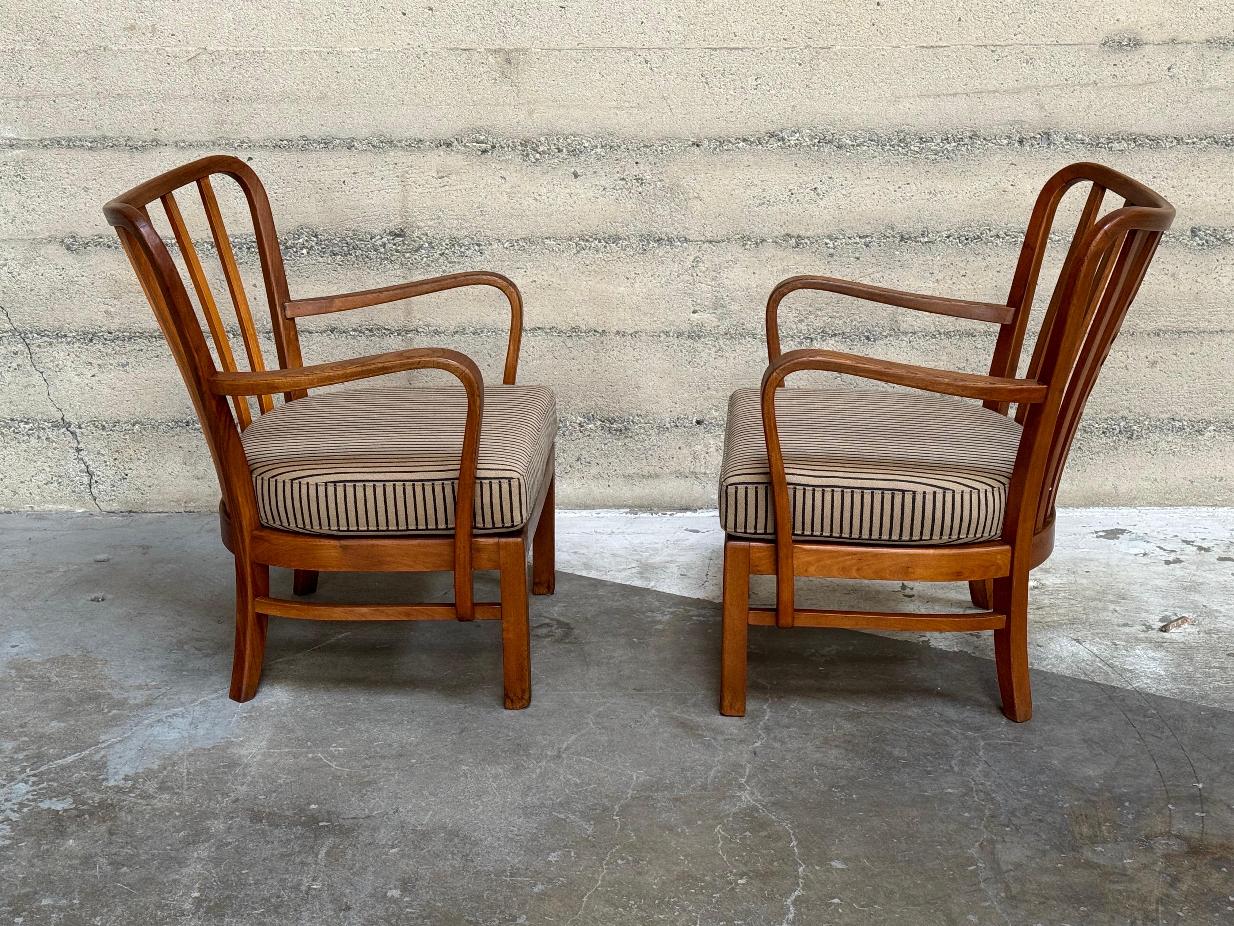 Fritz Hansen Danish Chair ヴィンテージ 1930's Fritz Hansen Danish Lounge Chairs in New Mohair