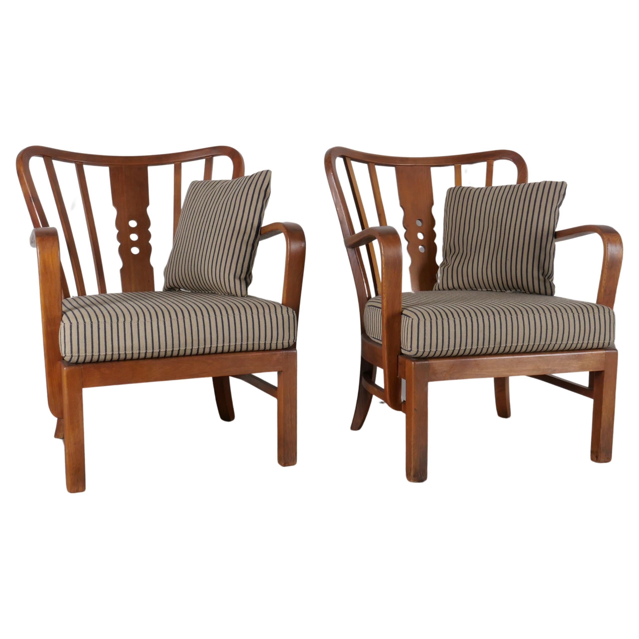 Danish Art Deco 1930s Fritz Hansen Model 1588 Lounge Chairs, A Pair