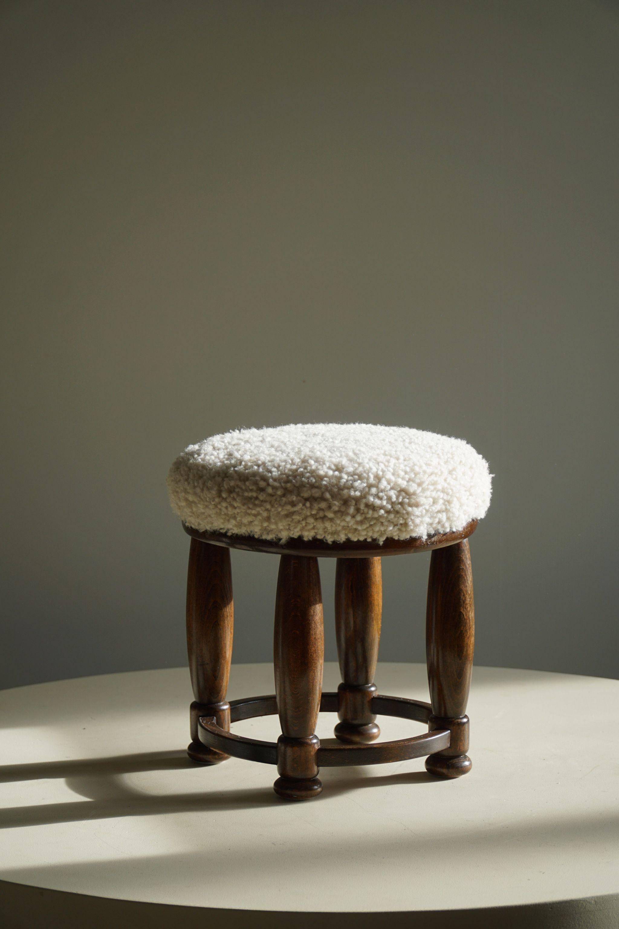 Danish Art Deco, A Round Footstool, Reupholstered Seat in Lambswool, 1940s For Sale 3