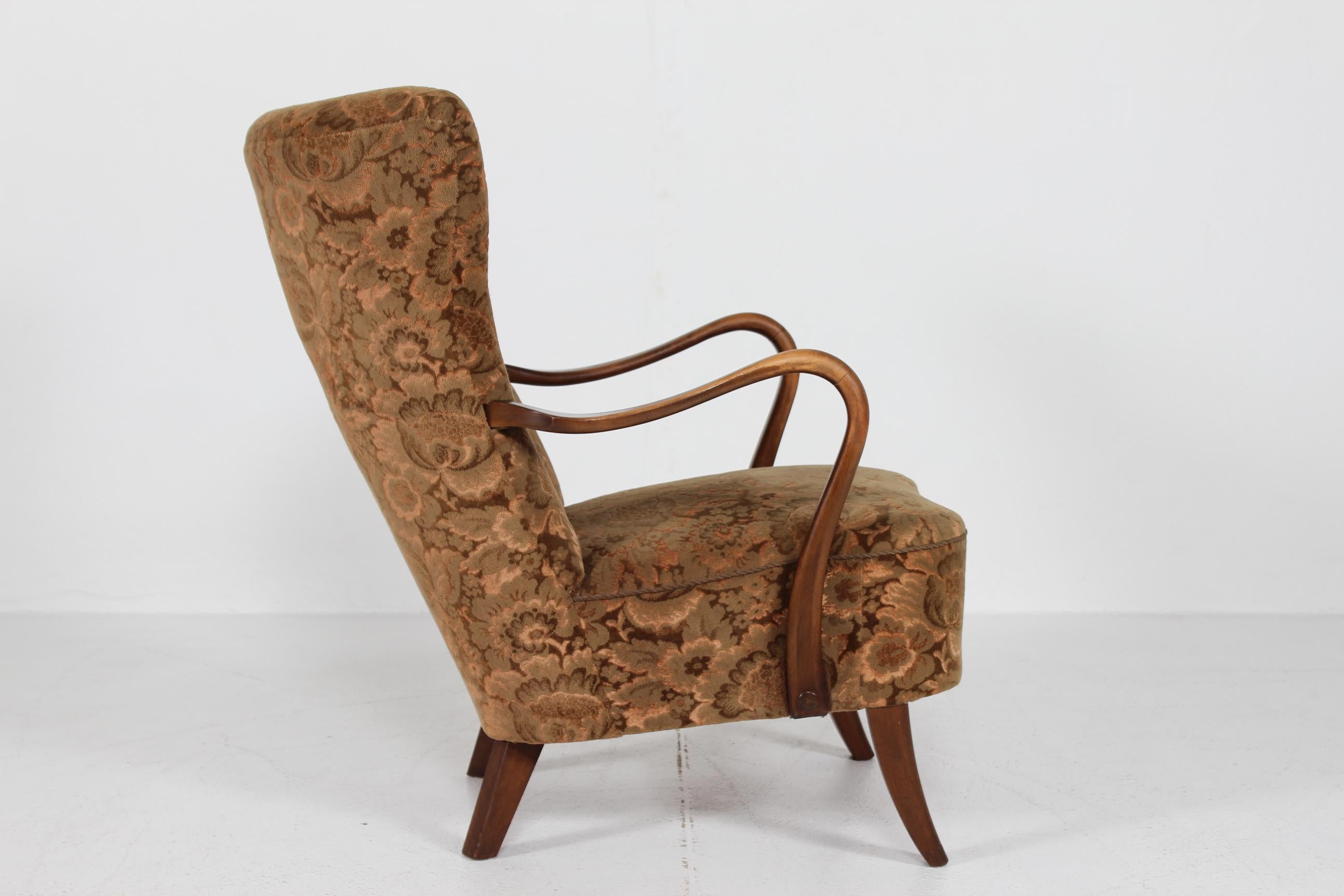 Tessuto Sedia da salotto danese Art Deco Alfred Christensen con velluto floreale anni '40 in vendita