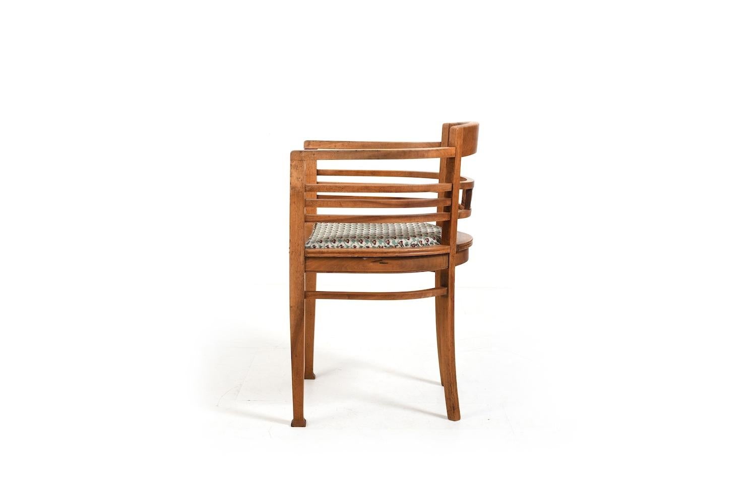 Sillón Art Déco danés años 20. Todo en estado original con la 1ª tela.
